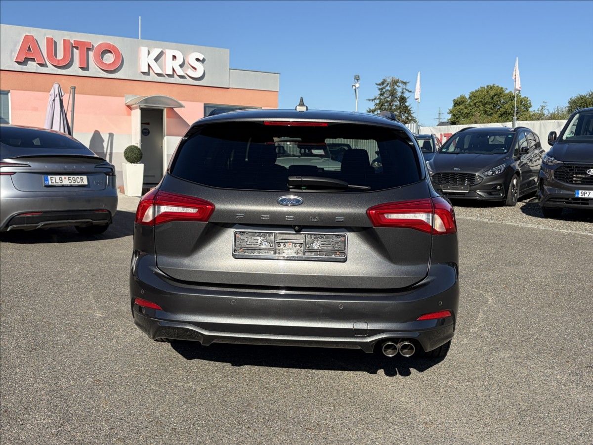 Ford Focus, 1,5 EB 111KW ST-Line,1.Maj,Nav - fotka 6