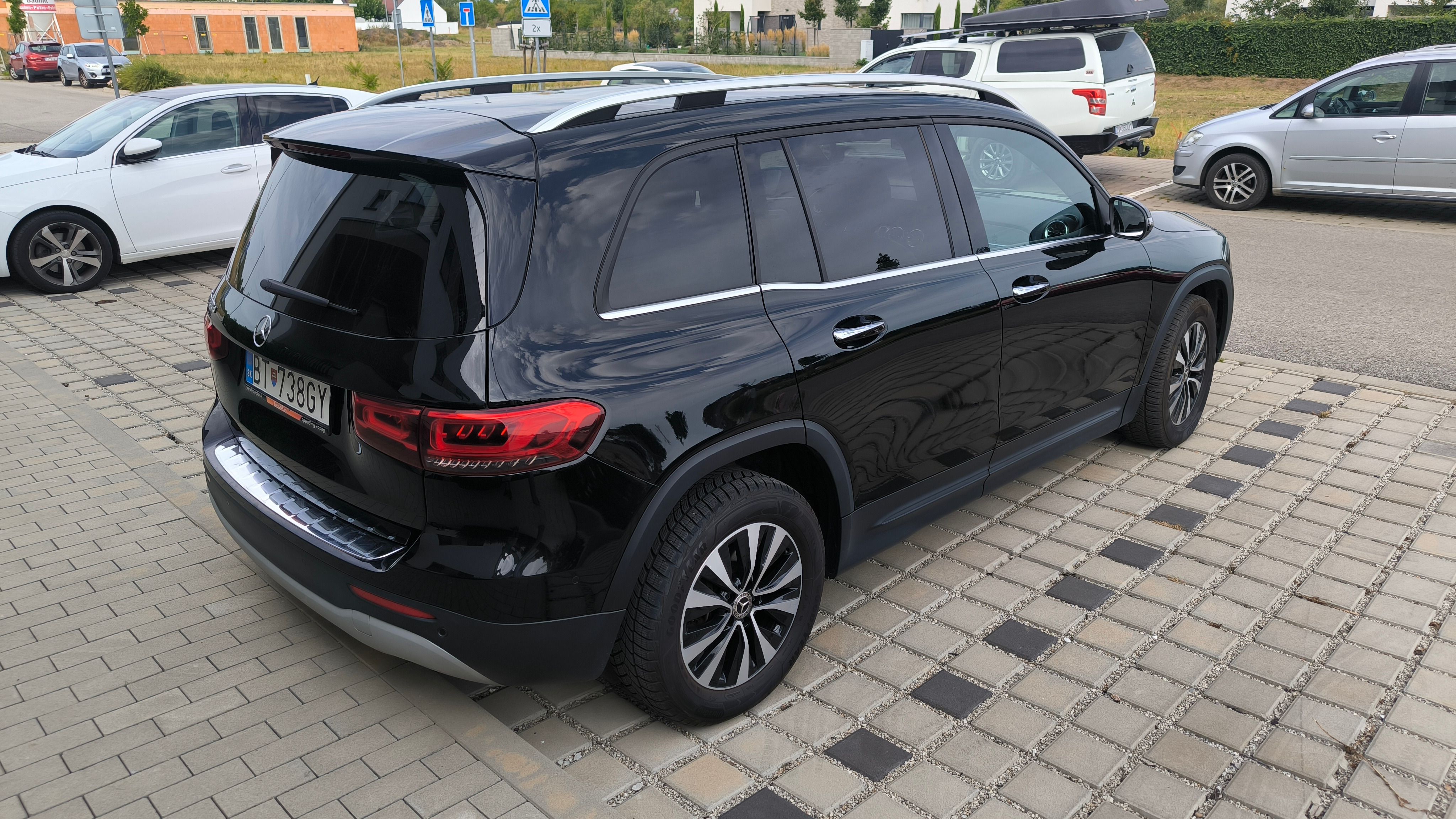 Mercedes-Benz GLB, 180d AT, 2022, 1. Majitel, Odp - fotka 6