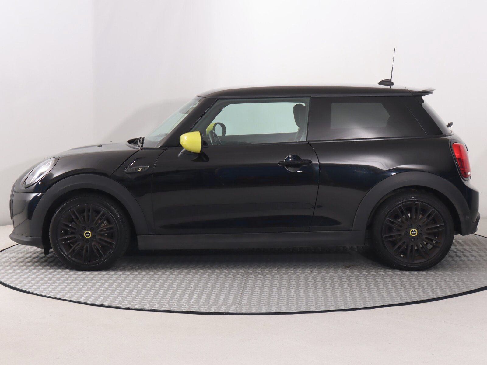 Mini, Cooper SE 32 kWh, SoH 96% - fotka 3
