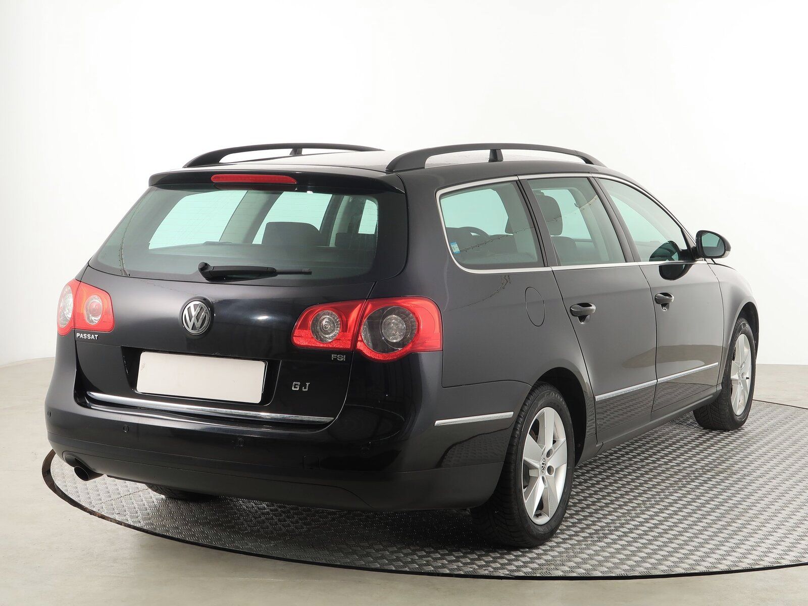 Volkswagen Passat, 1.6 FSI, Business - fotka 5