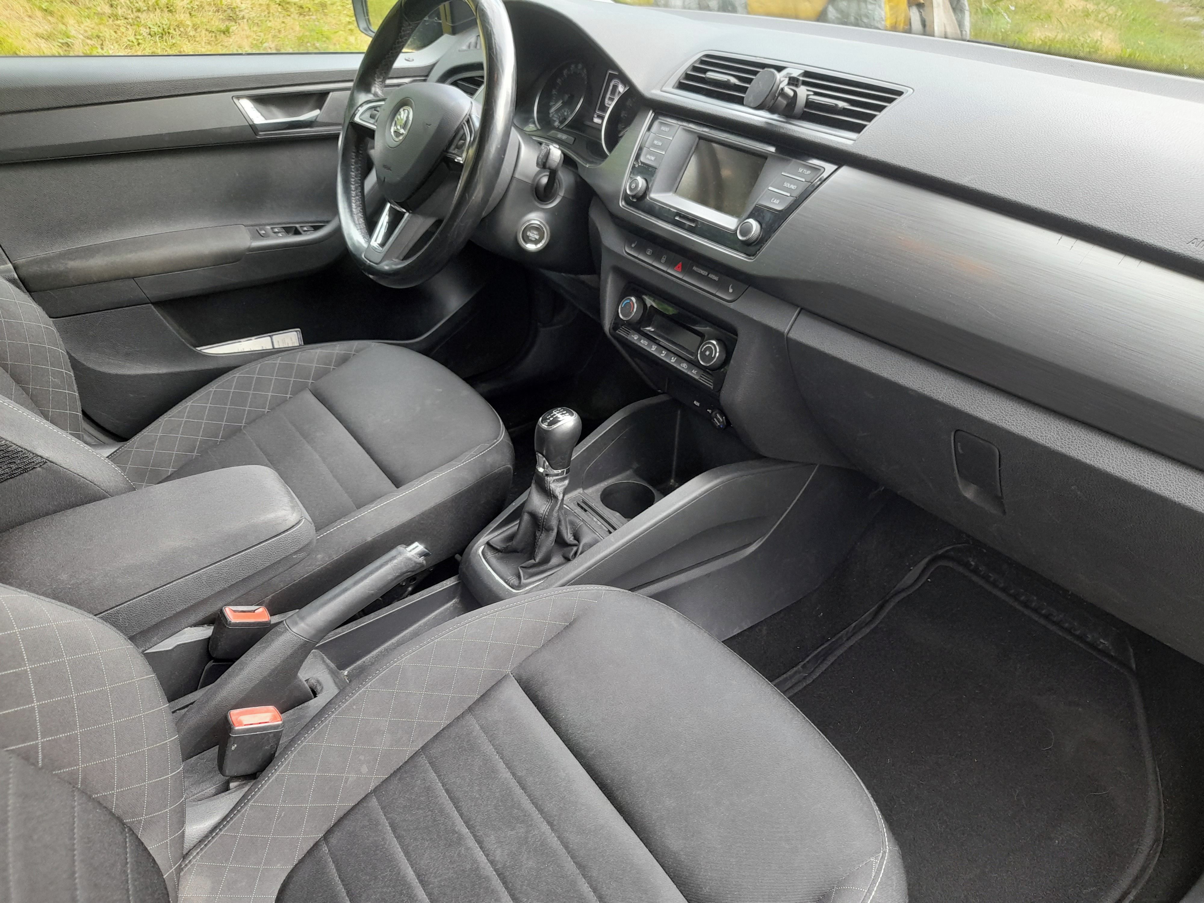 Škoda Fabia, 1.4TDI(77kW),tažné,STK 8/2028 - fotka 6