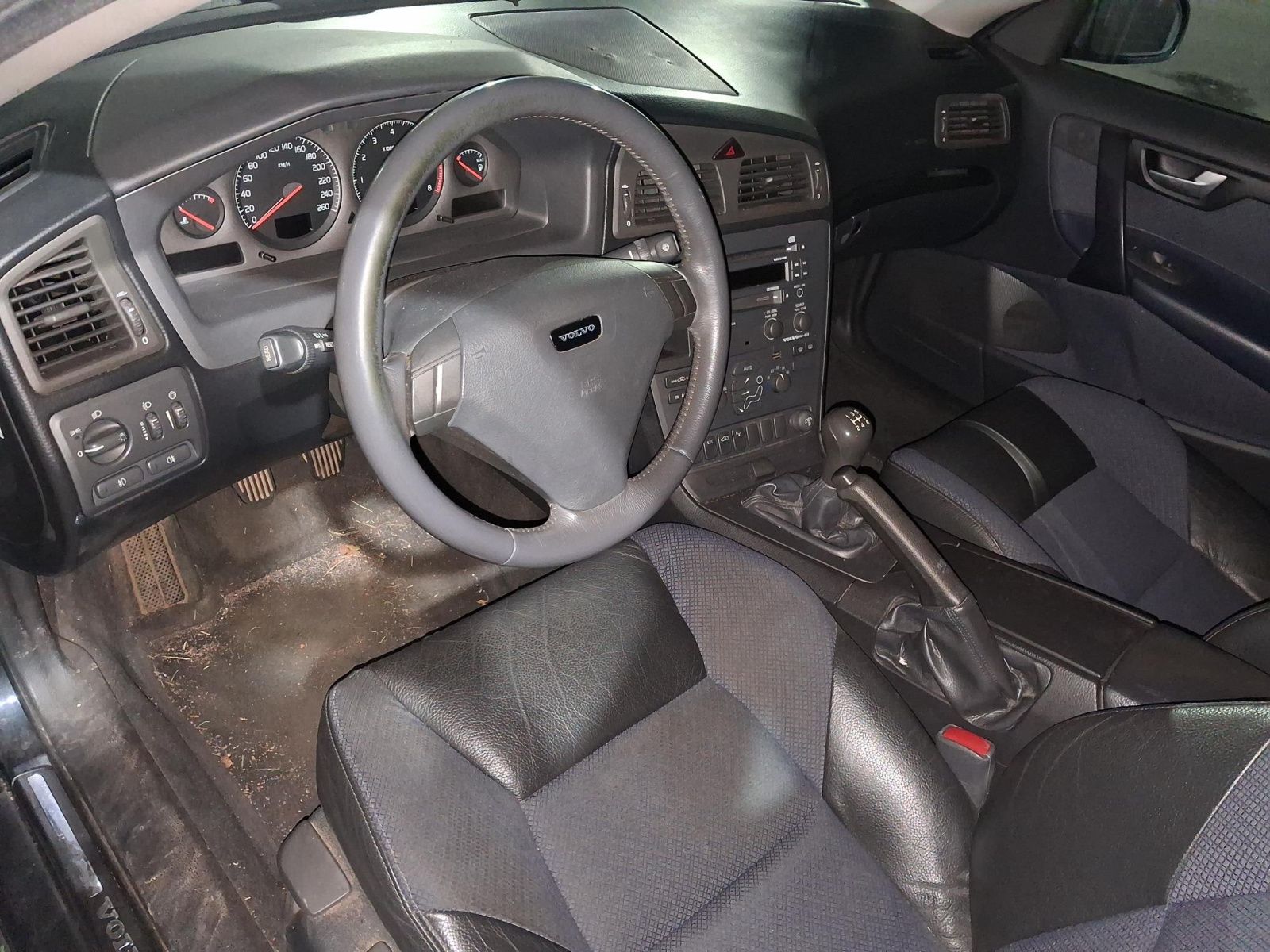 Volvo S60, 2.4, CZ doklady - fotka 3