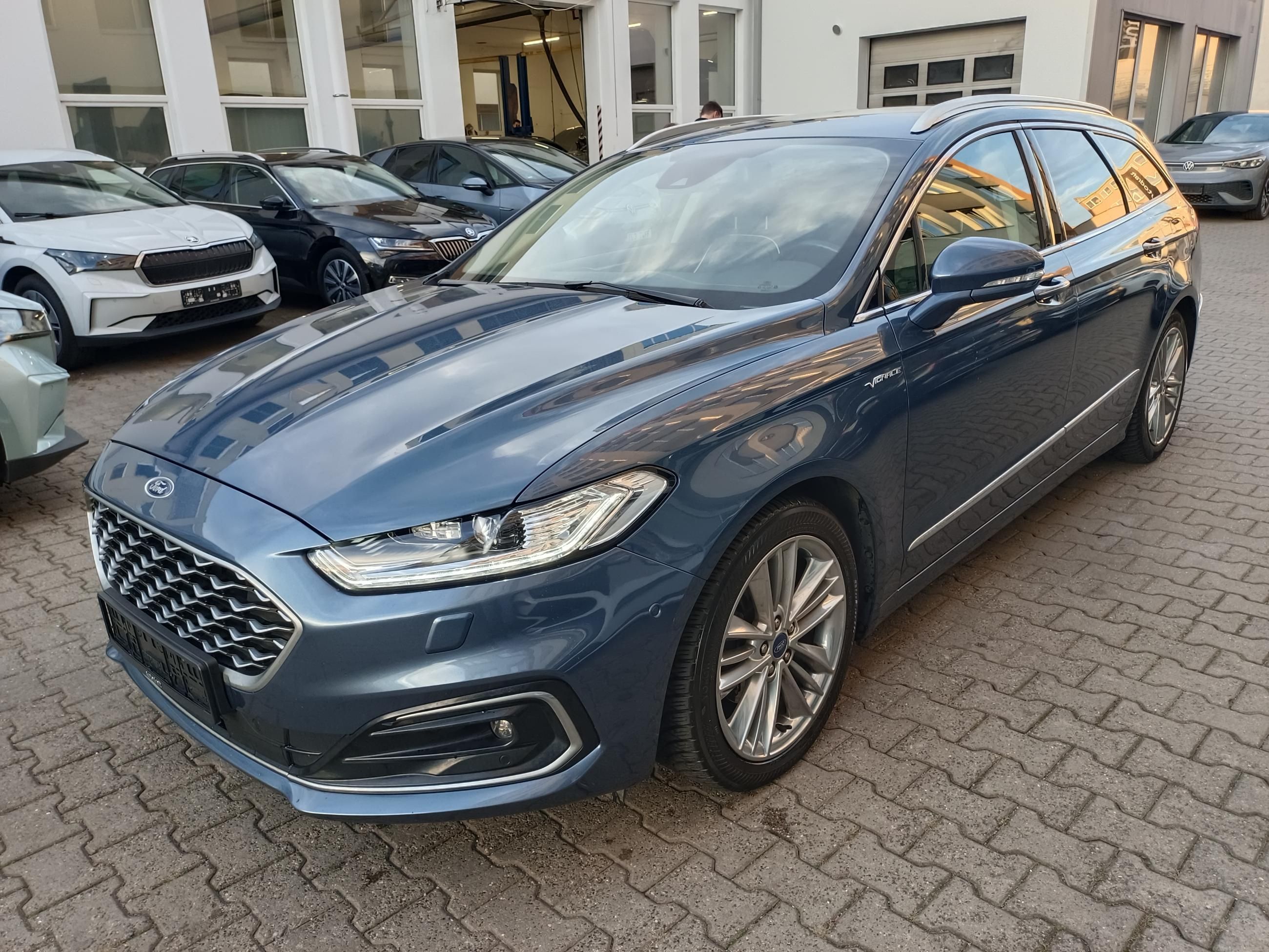 Ford Mondeo, 2.0 TDCi 140kW AUT. Vignale - fotka 3