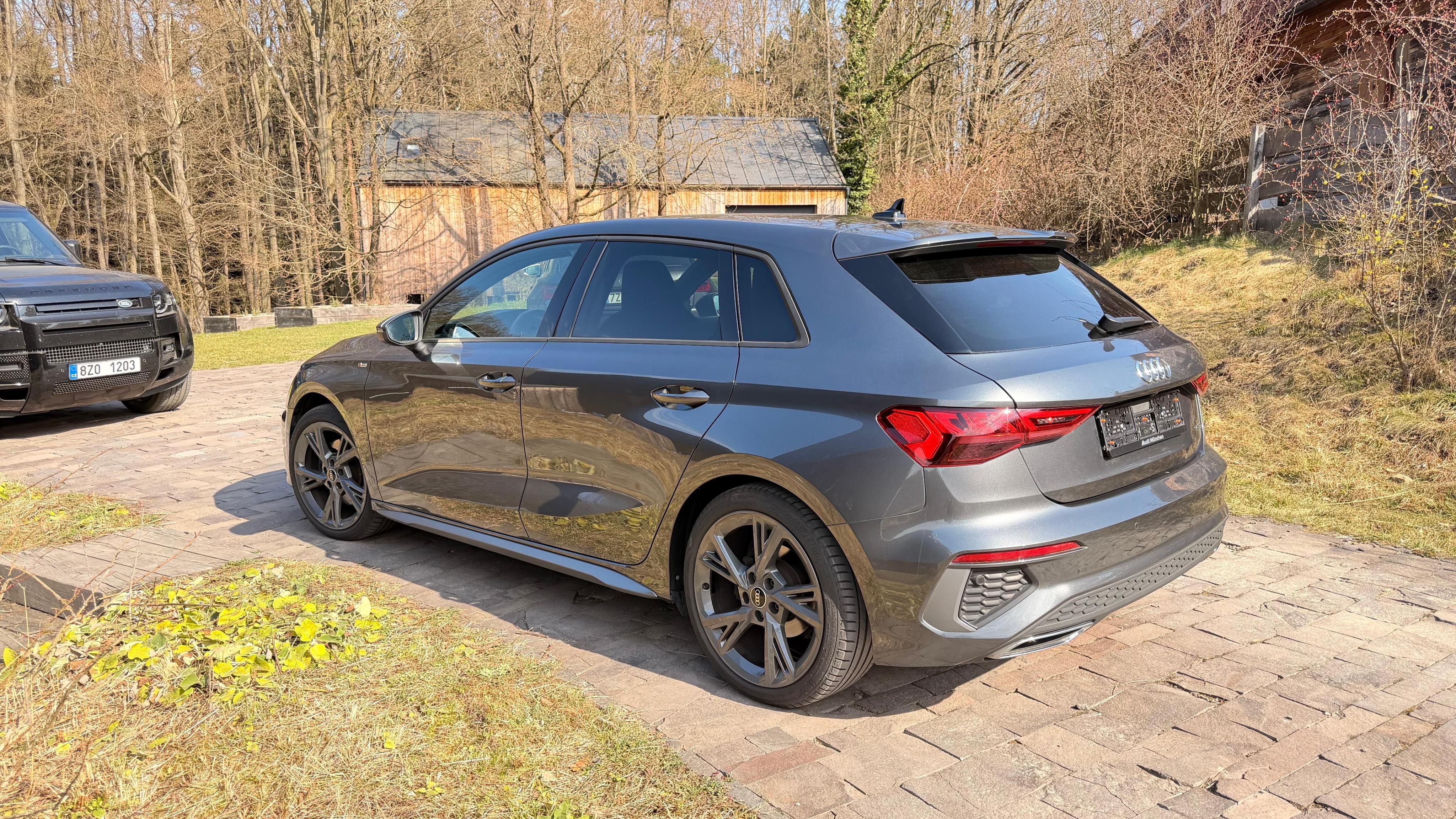 Audi A3, Sportback 40 TFSI 140KW S-LINE - fotka 4