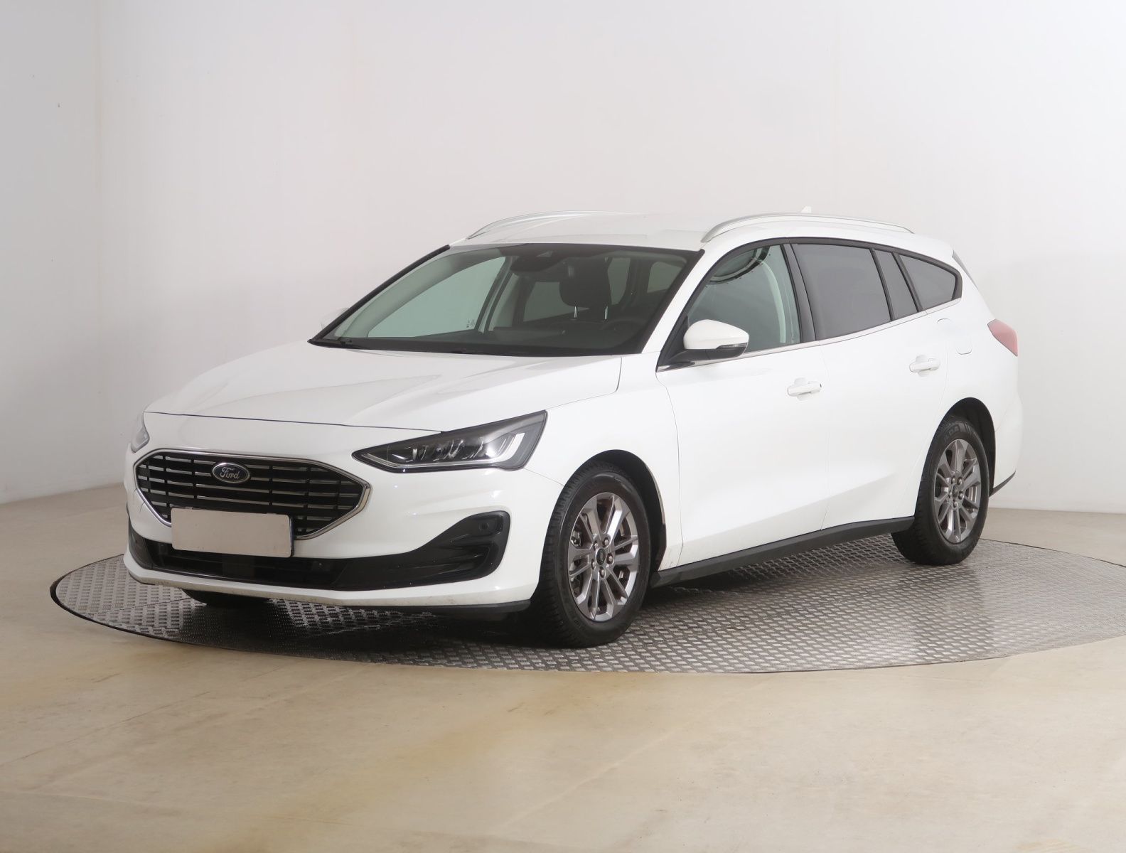 Ford Focus, 1.0 MHEV, Titanium, Automat - fotka 3