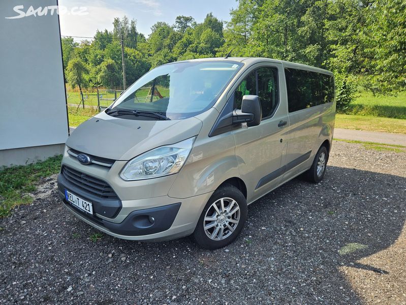 Ford Transit Custom, 2,2 TDCi mikrobus 9-místný