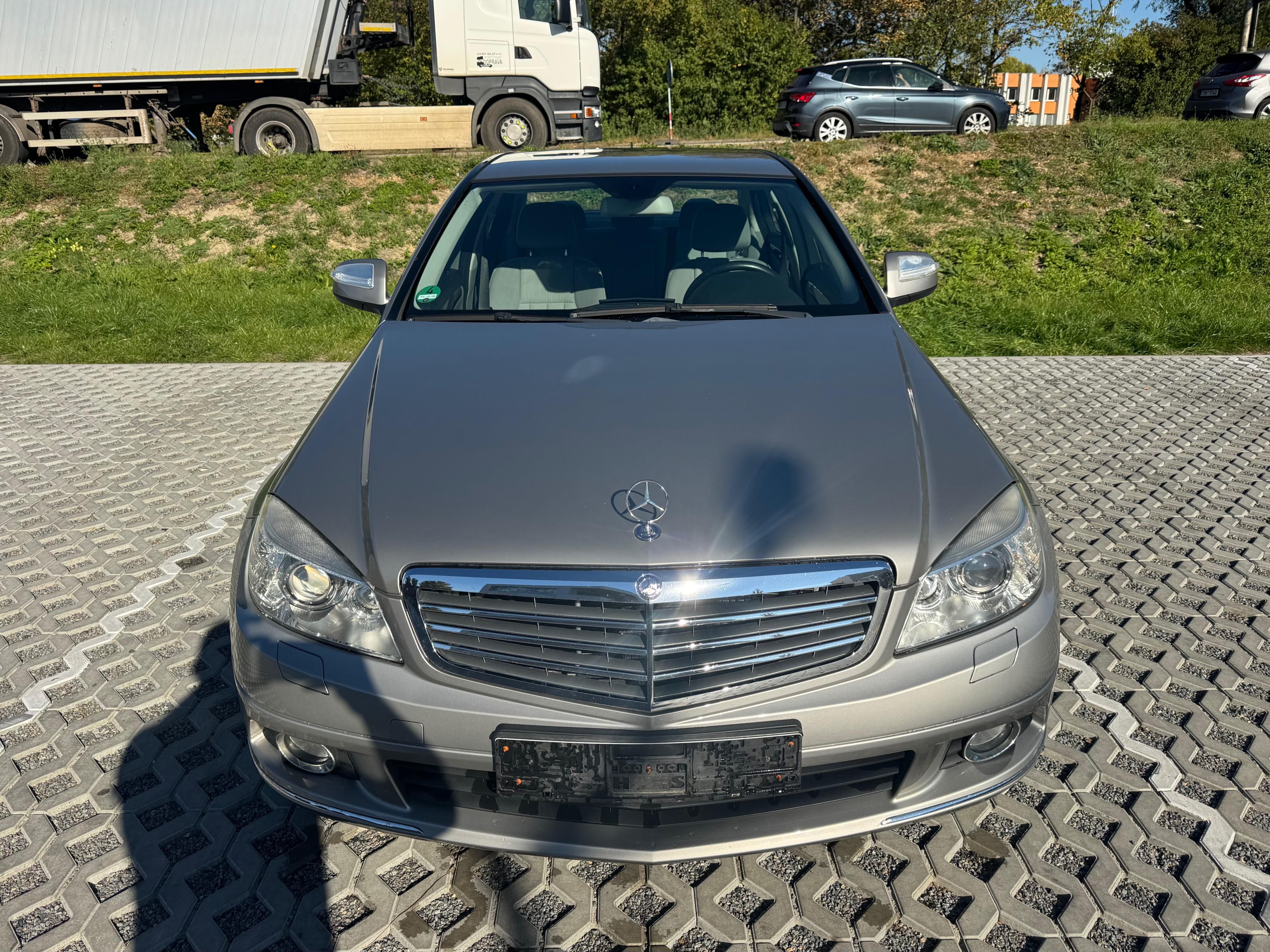 Mercedes-Benz Třídy C, 200 Kompressor 135kW.Xenon - fotka 5