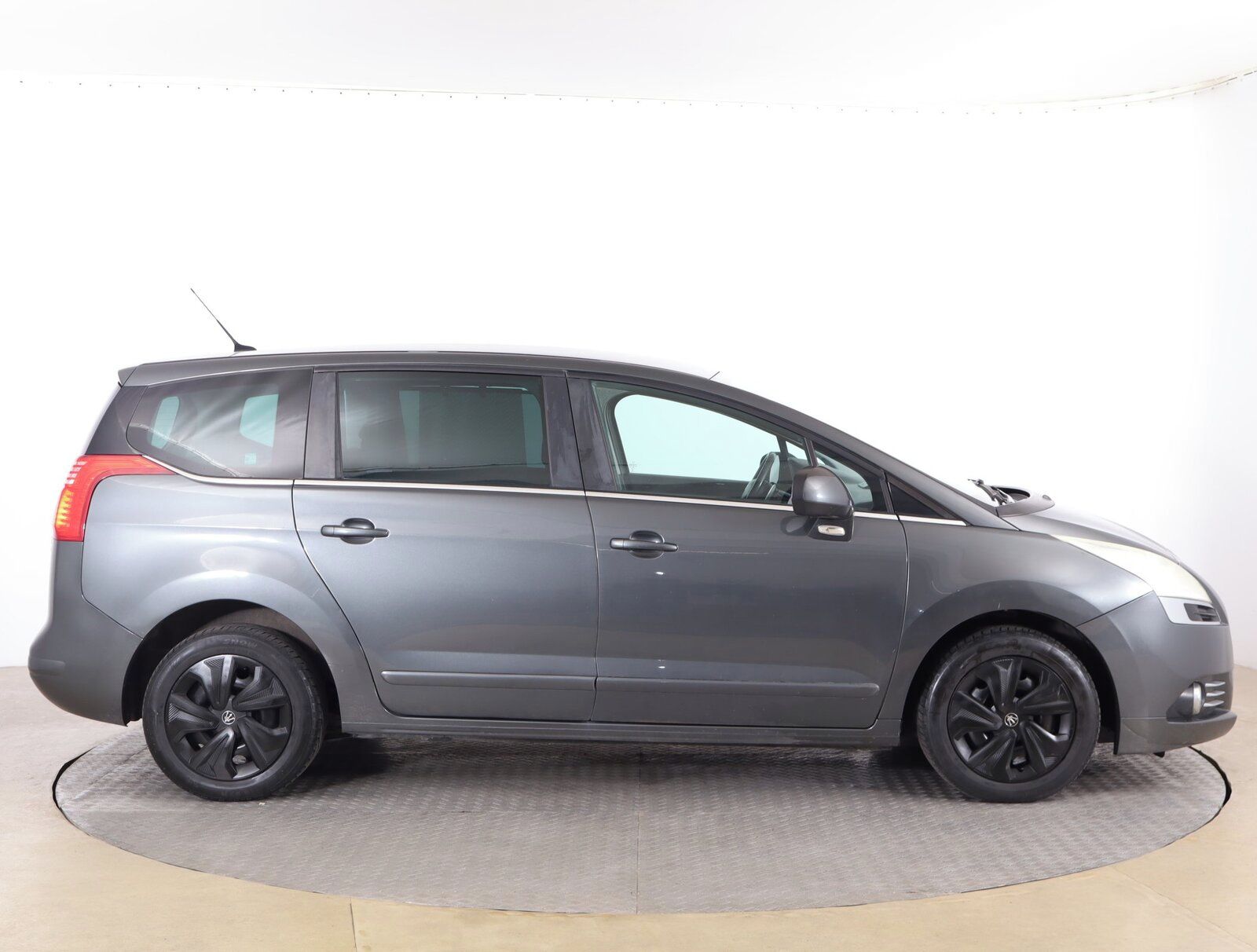 Peugeot 5008, 1.6 HDi, Automat - fotka 6