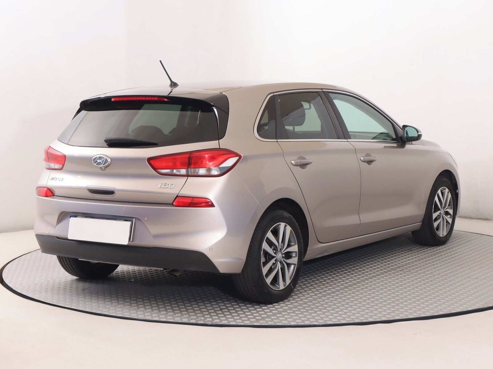Hyundai i30, 1.6 CRDi, Serv.kniha - fotka 5