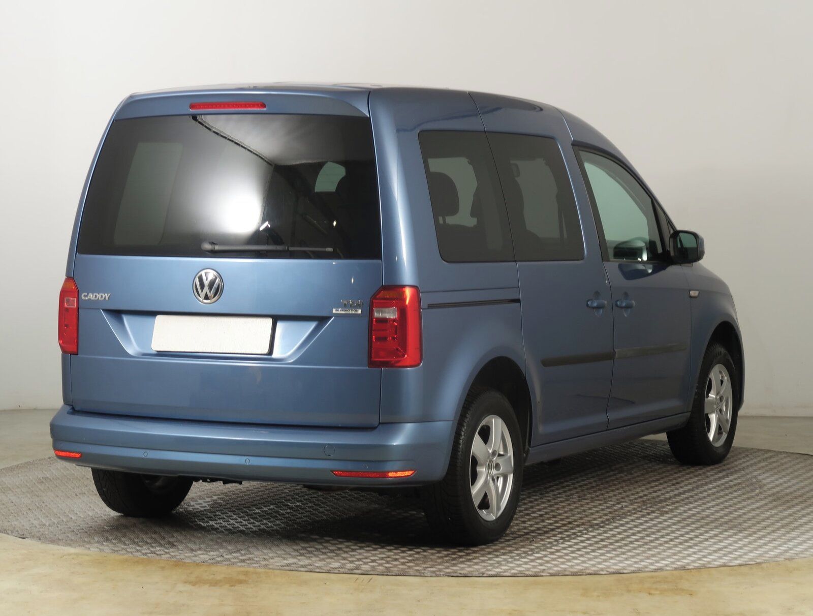 Volkswagen Caddy, 2.0 TDI, 5Míst, Klima, Automat - fotka 5