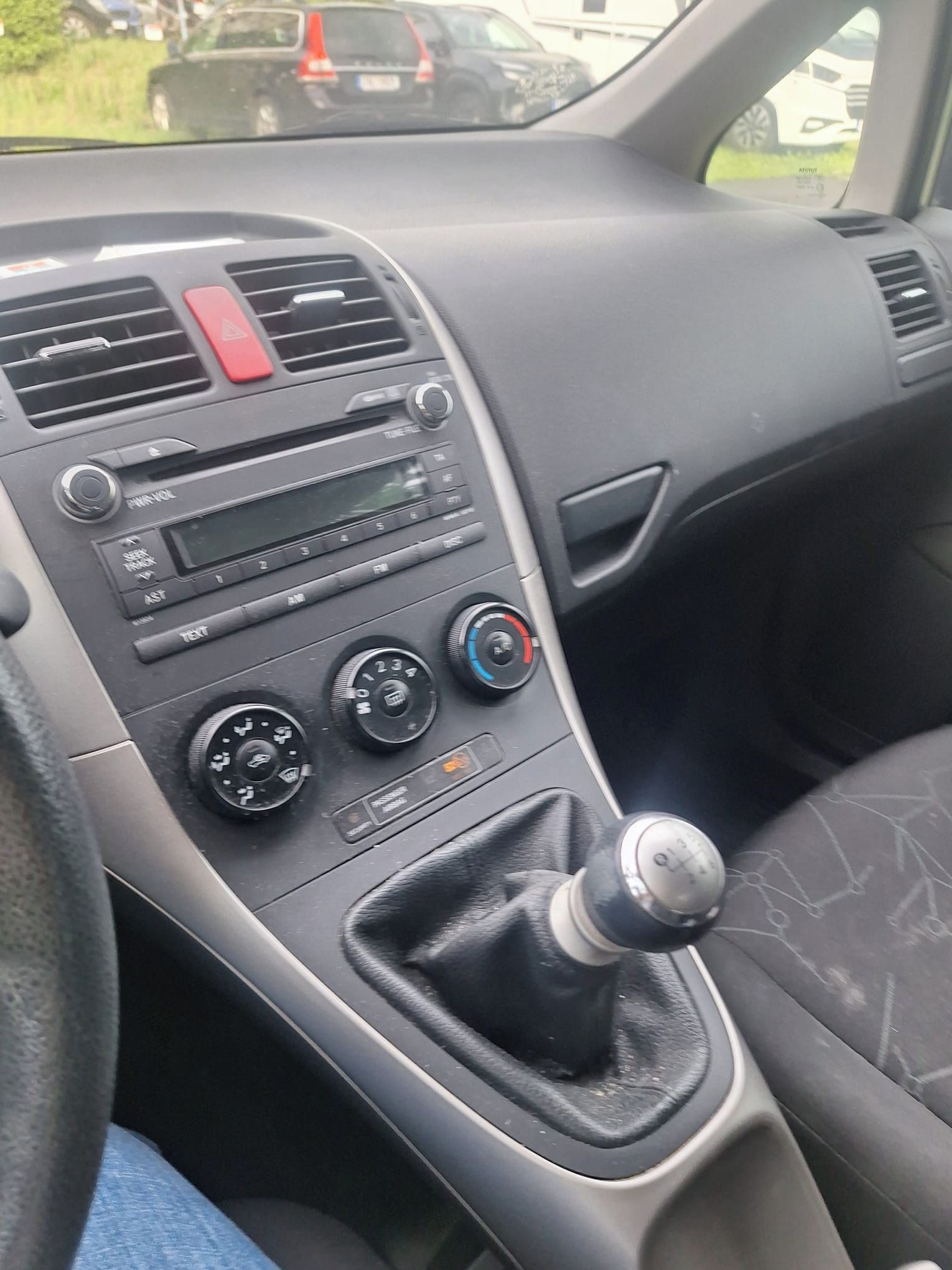 Toyota Auris, Toyota Auris 1.3i 74KW - fotka 6