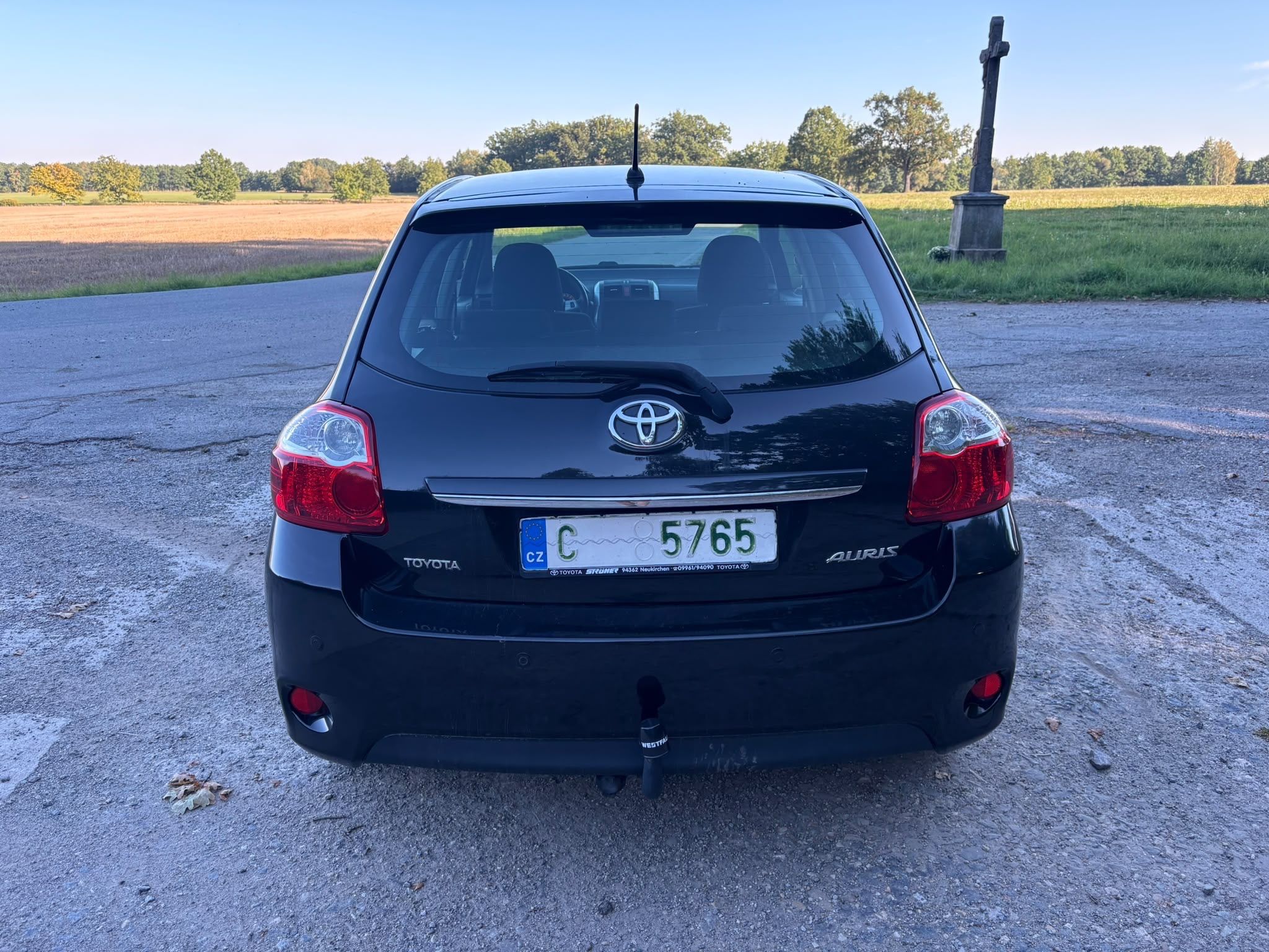Toyota Auris, 1,33 16V VVTi 73 KW Plný ser - fotka 4