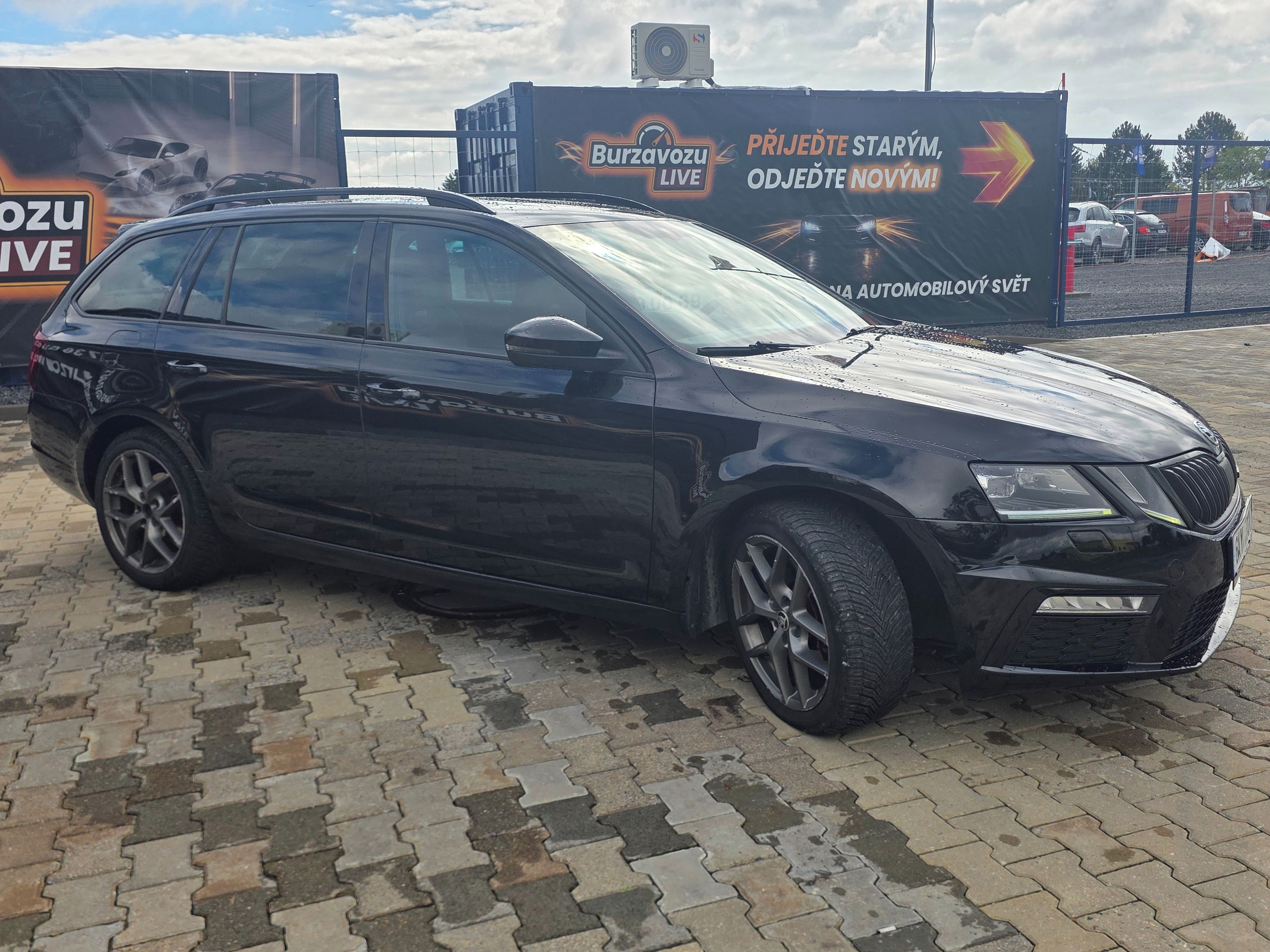 Škoda Octavia, 2.0TDI RS, 135kw, 2018 - fotka 5