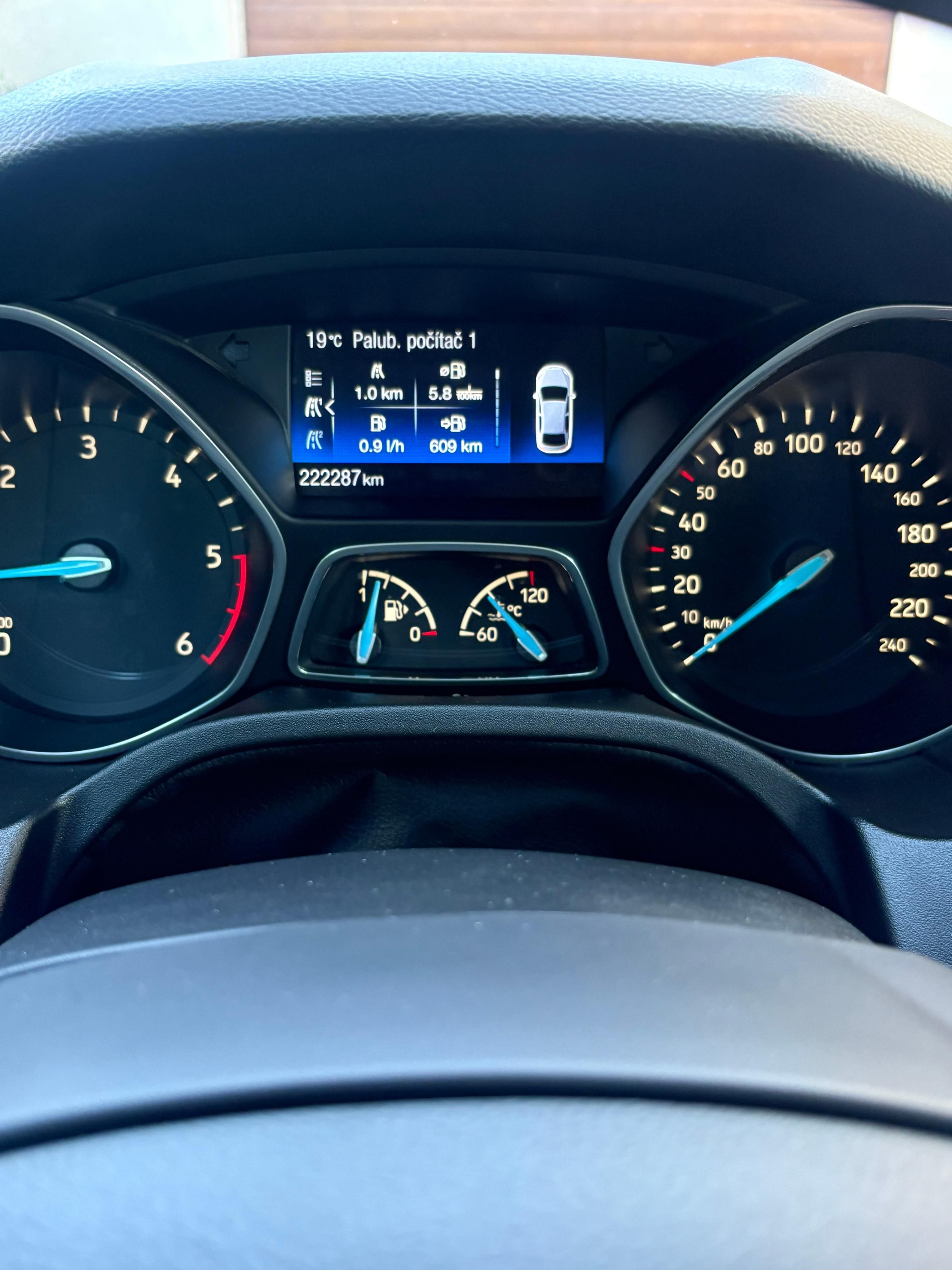 Ford Focus - fotka 2