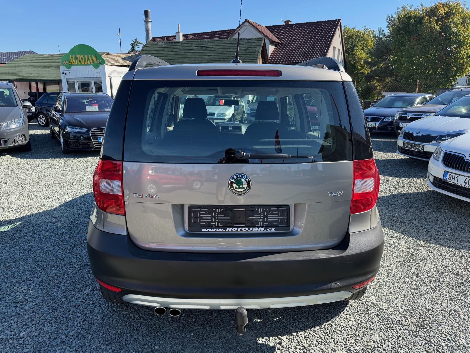 Škoda Yeti, 1.8 TSI 4x4 EXPERIENCE - fotka 5
