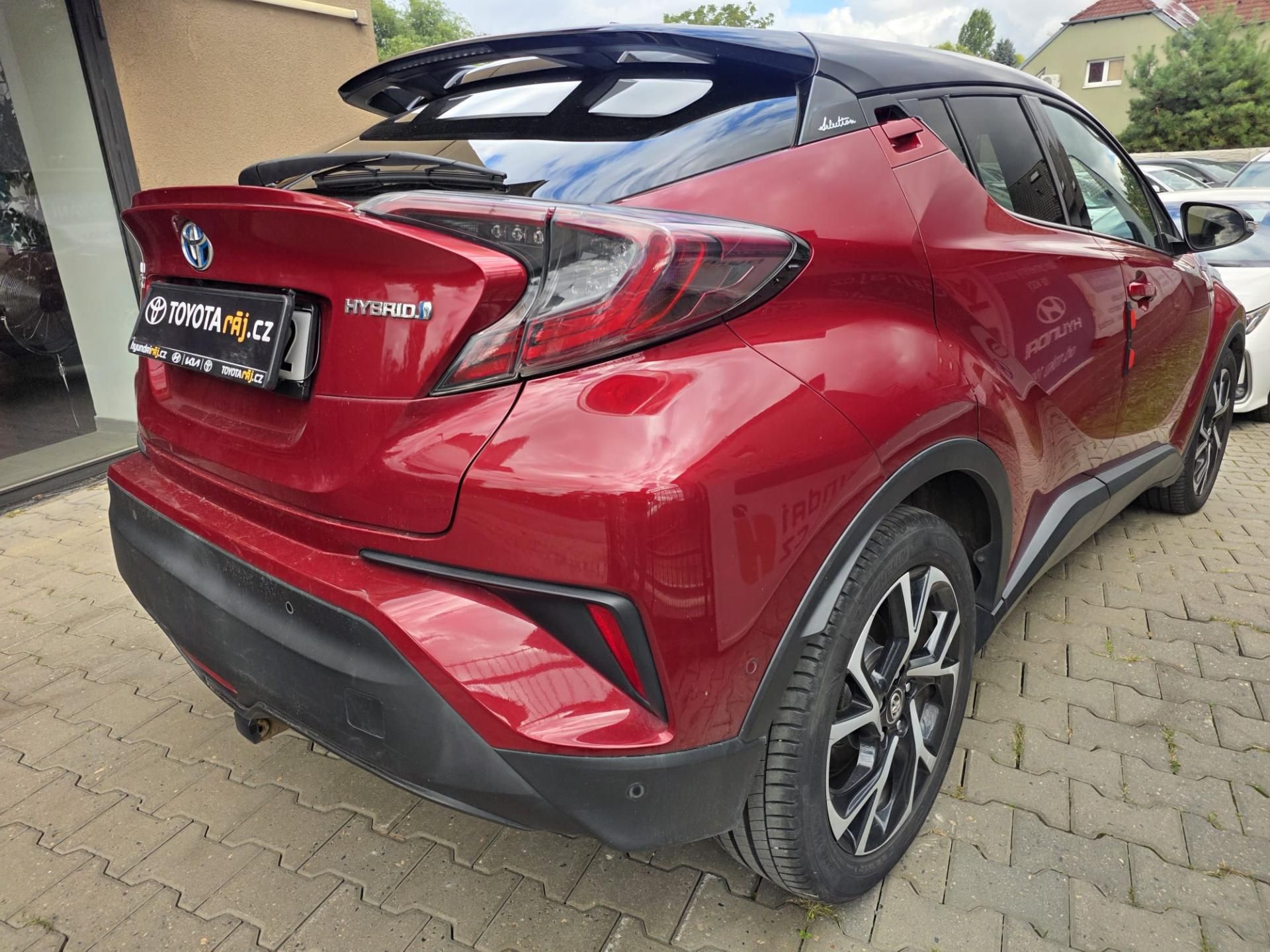 Toyota C-HR, 1.8-HYBRID-AUTOMAT-TOP VÝBAVA - fotka 6