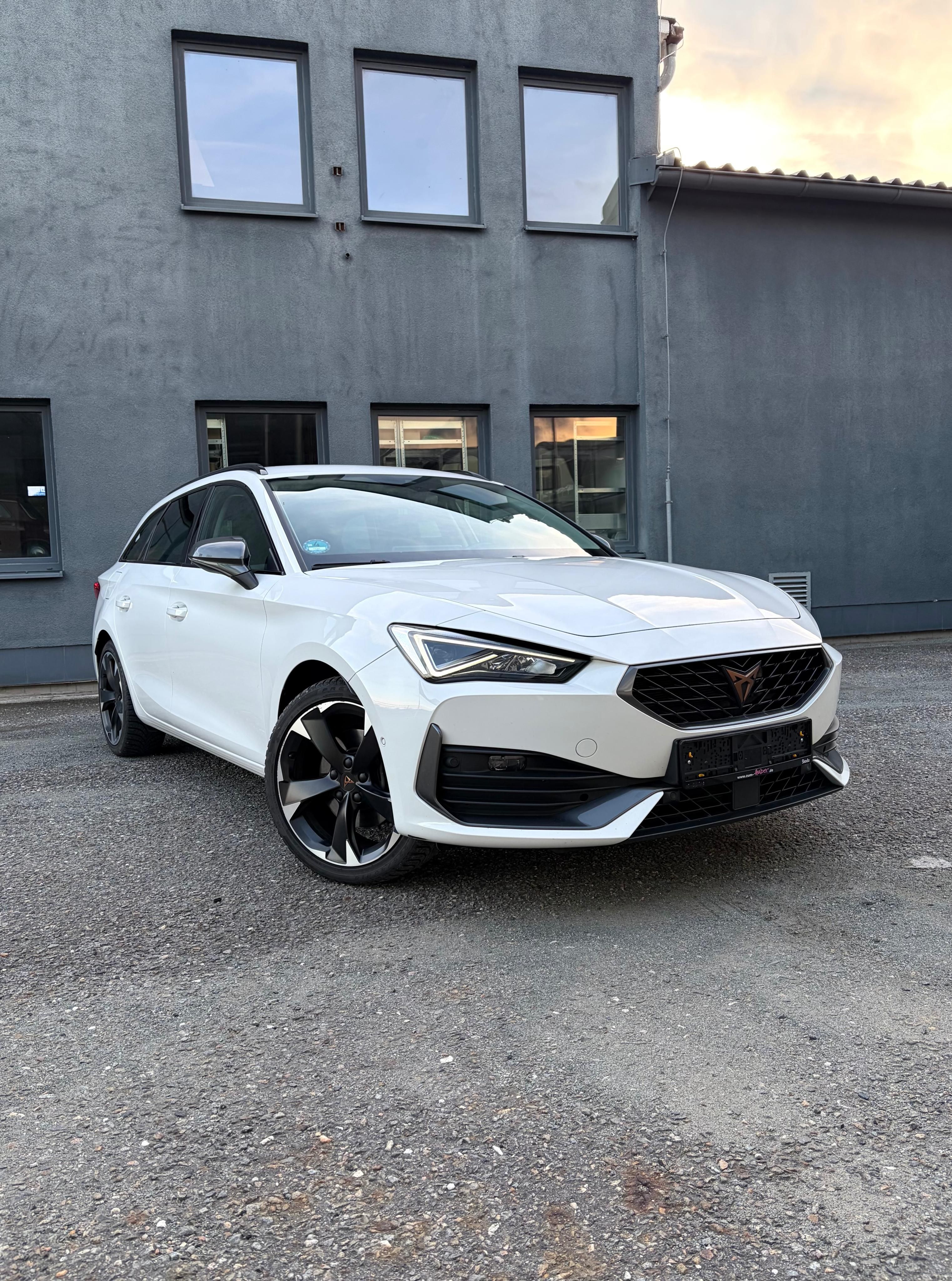 Seat Leon, 2.0TDI 110kw DSG - fotka 3