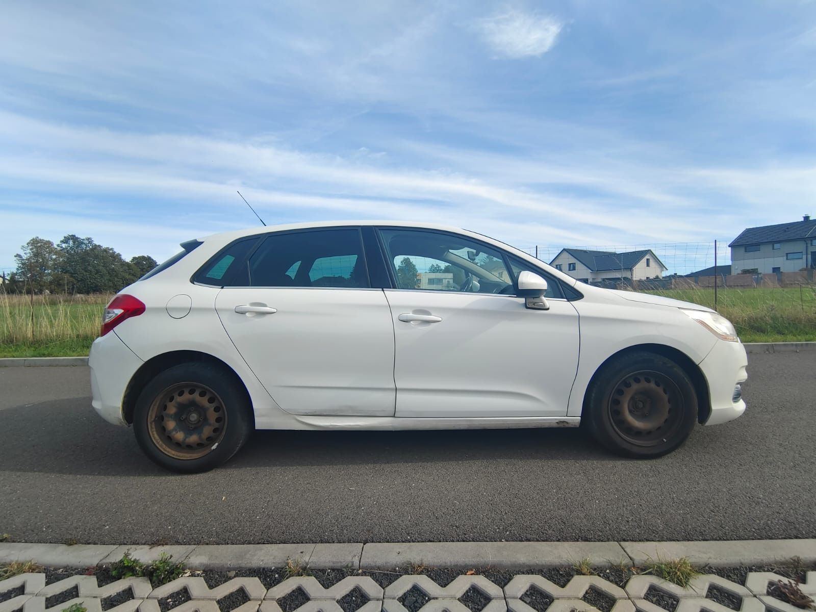 Citroën C4, Citroën C4 2012 1.6 HDi - fotka 4