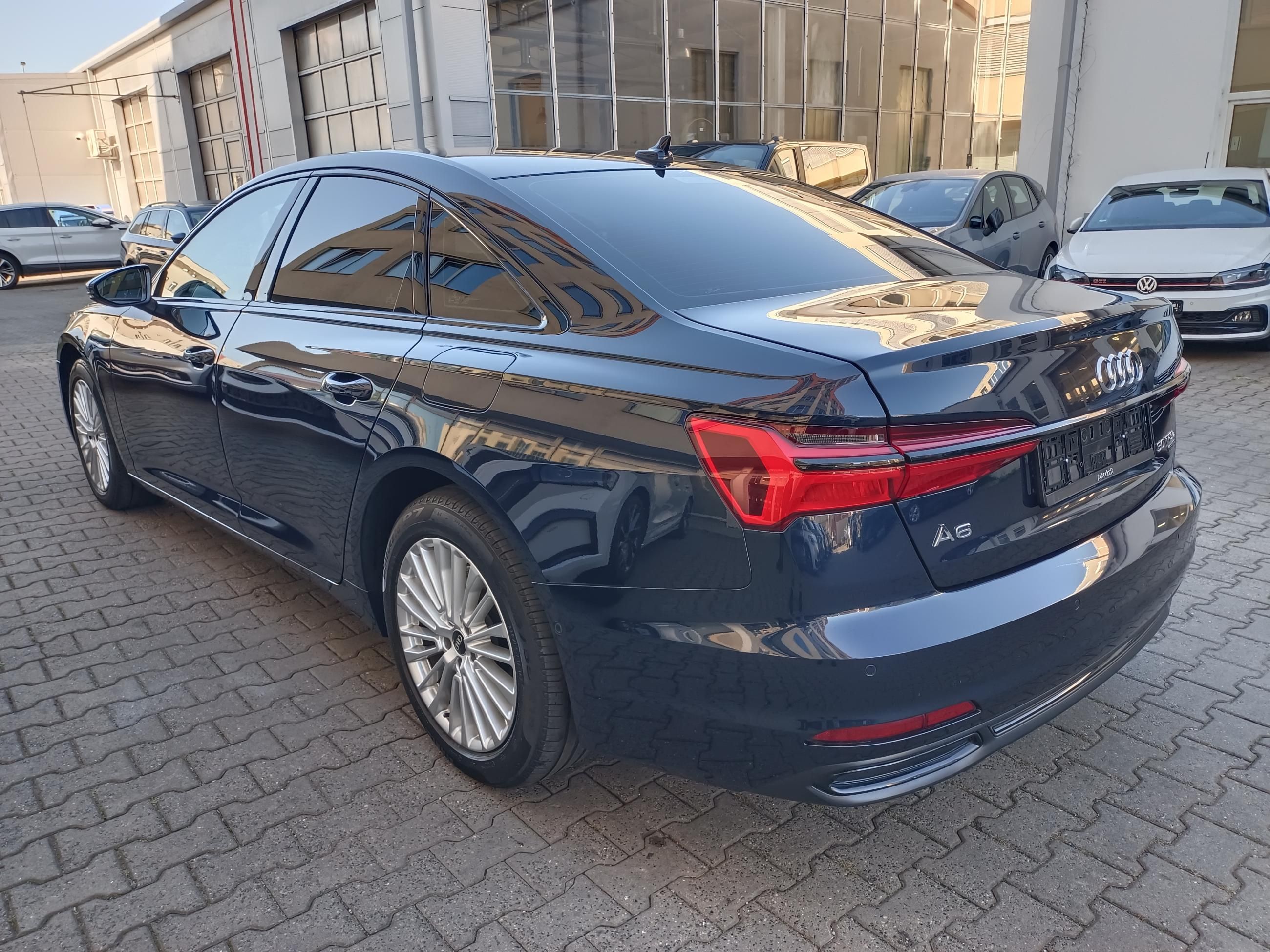 Audi A6, 50 TFSI e 220kW 4x4 S-tronic - fotka 5