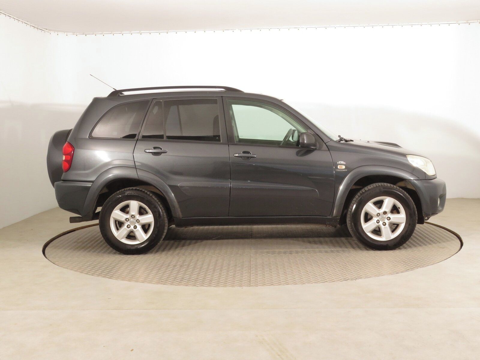 Toyota Rav4, 2.0 D-4D , 4X4, Serv.kniha - fotka 6