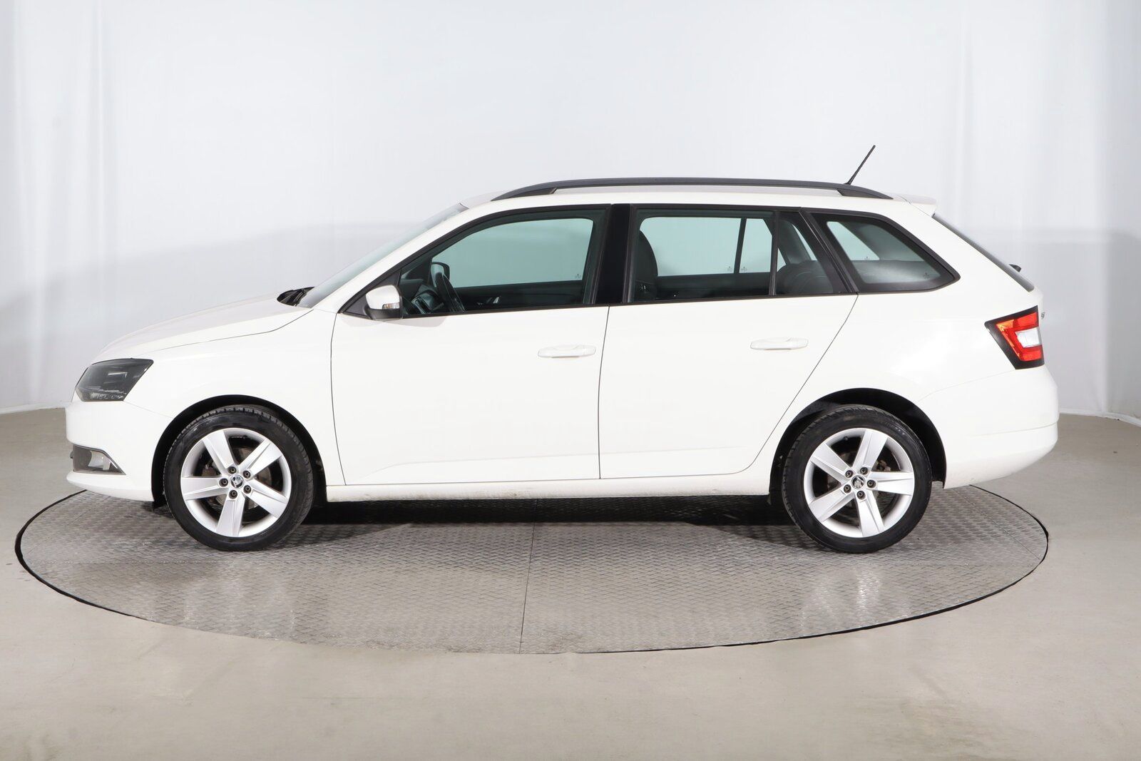 Škoda Fabia, 1.4 TDI, Serv.kniha - fotka 3