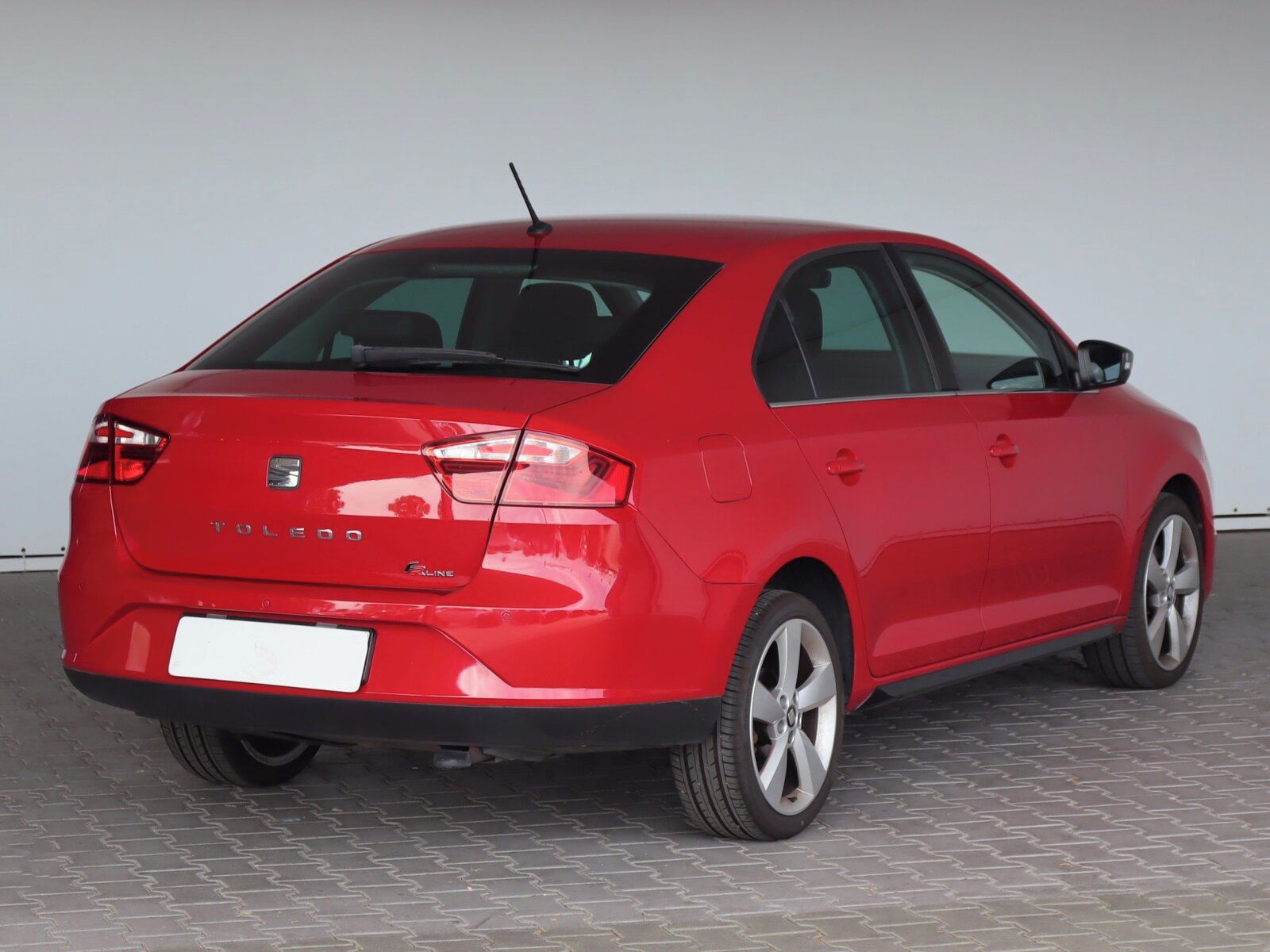 Seat Toledo, 1.0 TSI, FR-Line, Serv.kniha - fotka 5