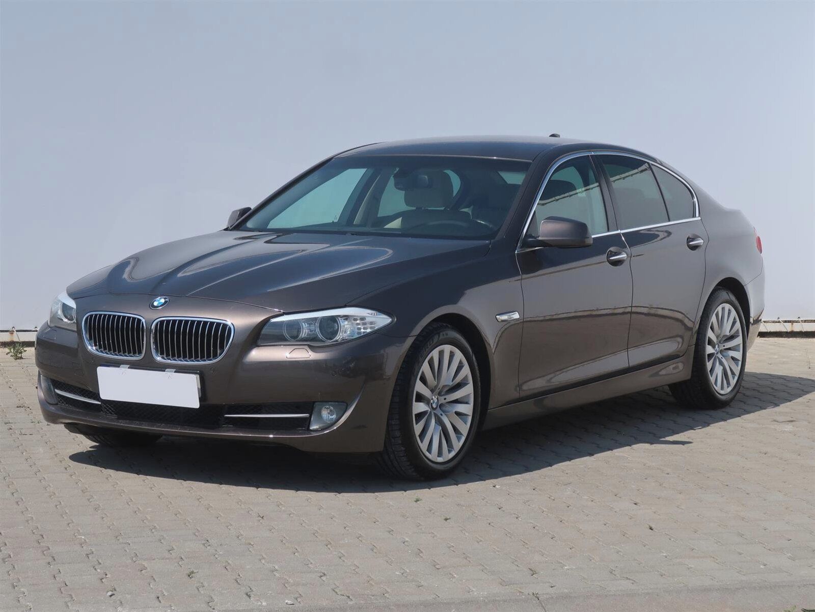 BMW Řada 5, 525d xDrive, 4X4, Automat - fotka 2