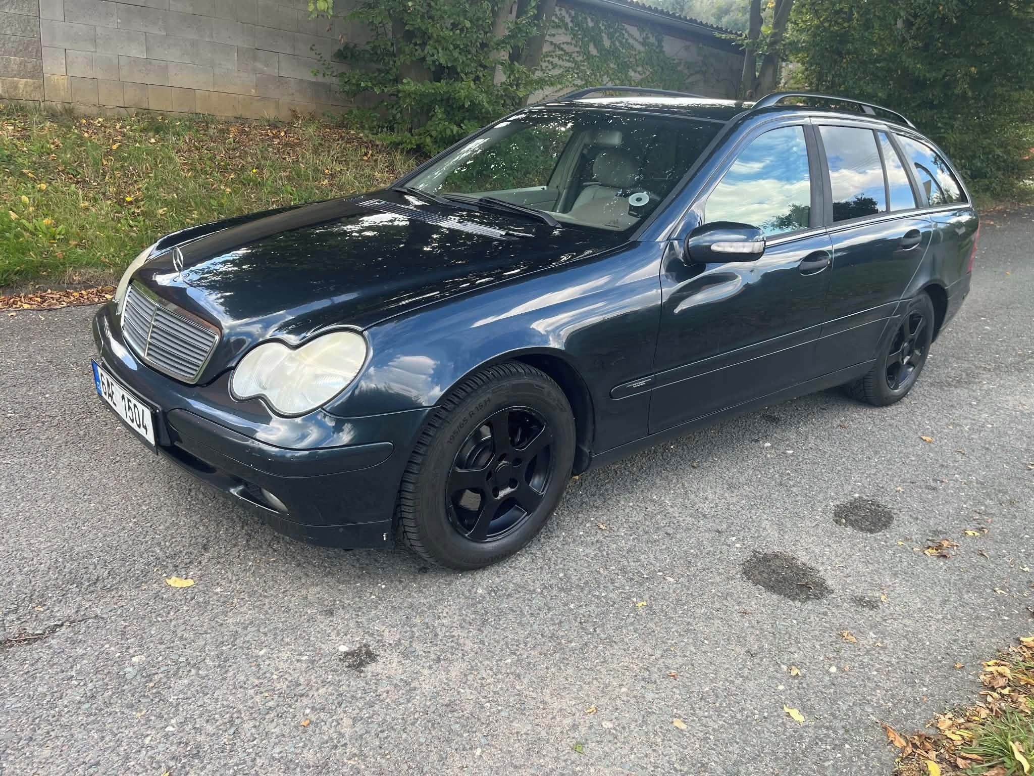 Mercedes-Benz Třídy C, C220 CDI - fotka 2