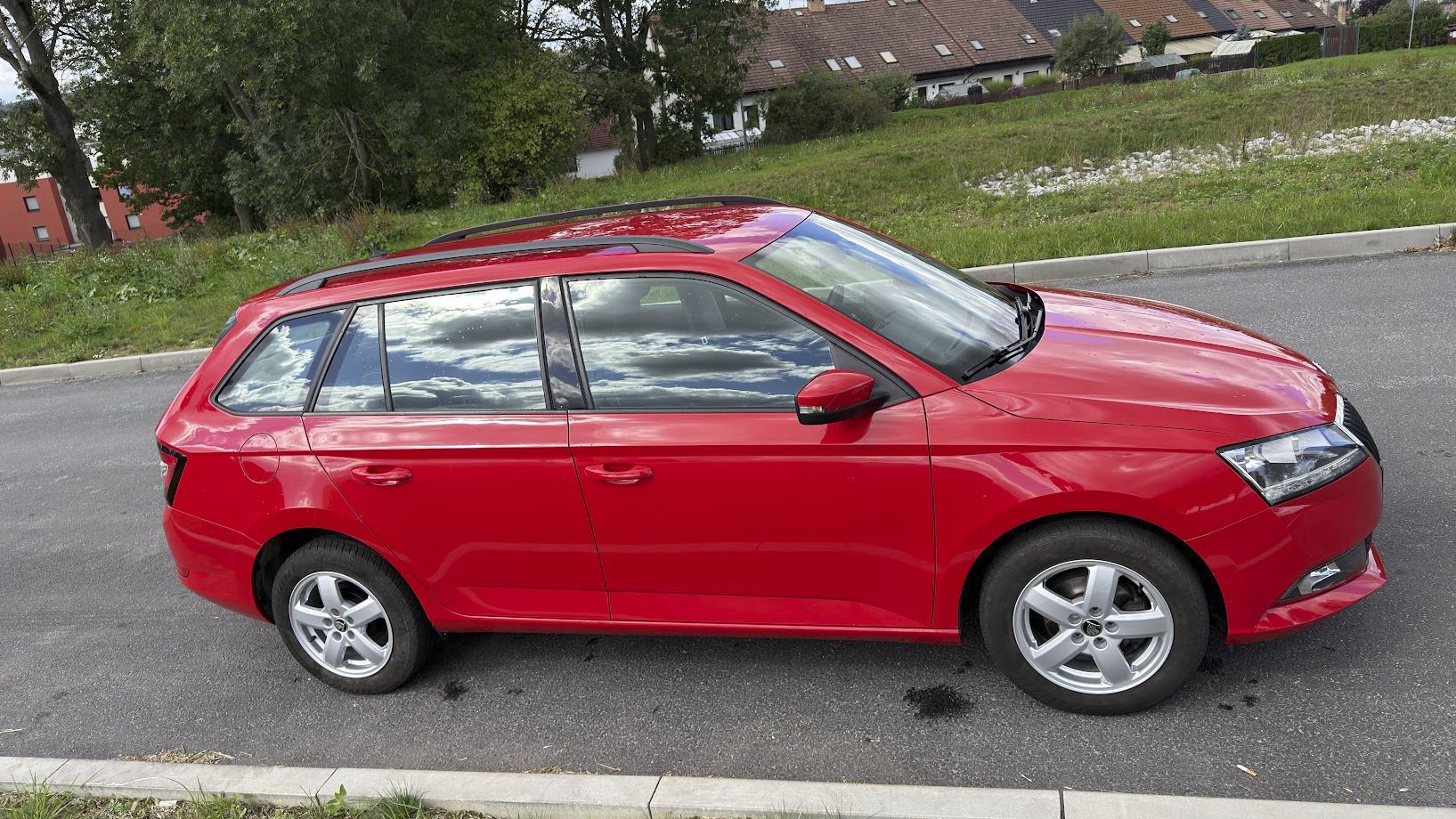 Škoda Fabia, 1.0, CZ, r.v. 9/2020, Combi - fotka 4