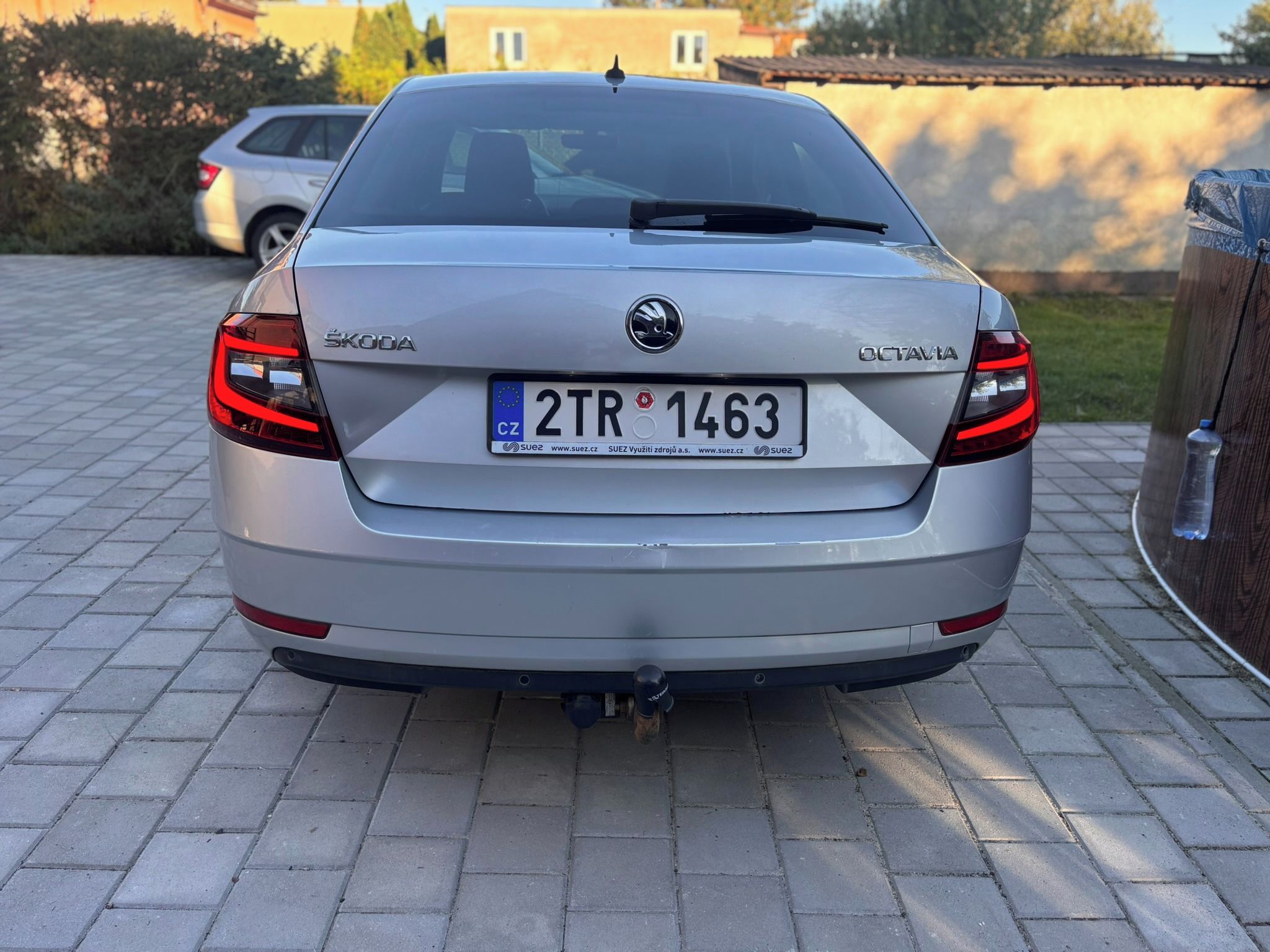 Škoda Octavia, 1.6 TDI, servisováno - fotka 4