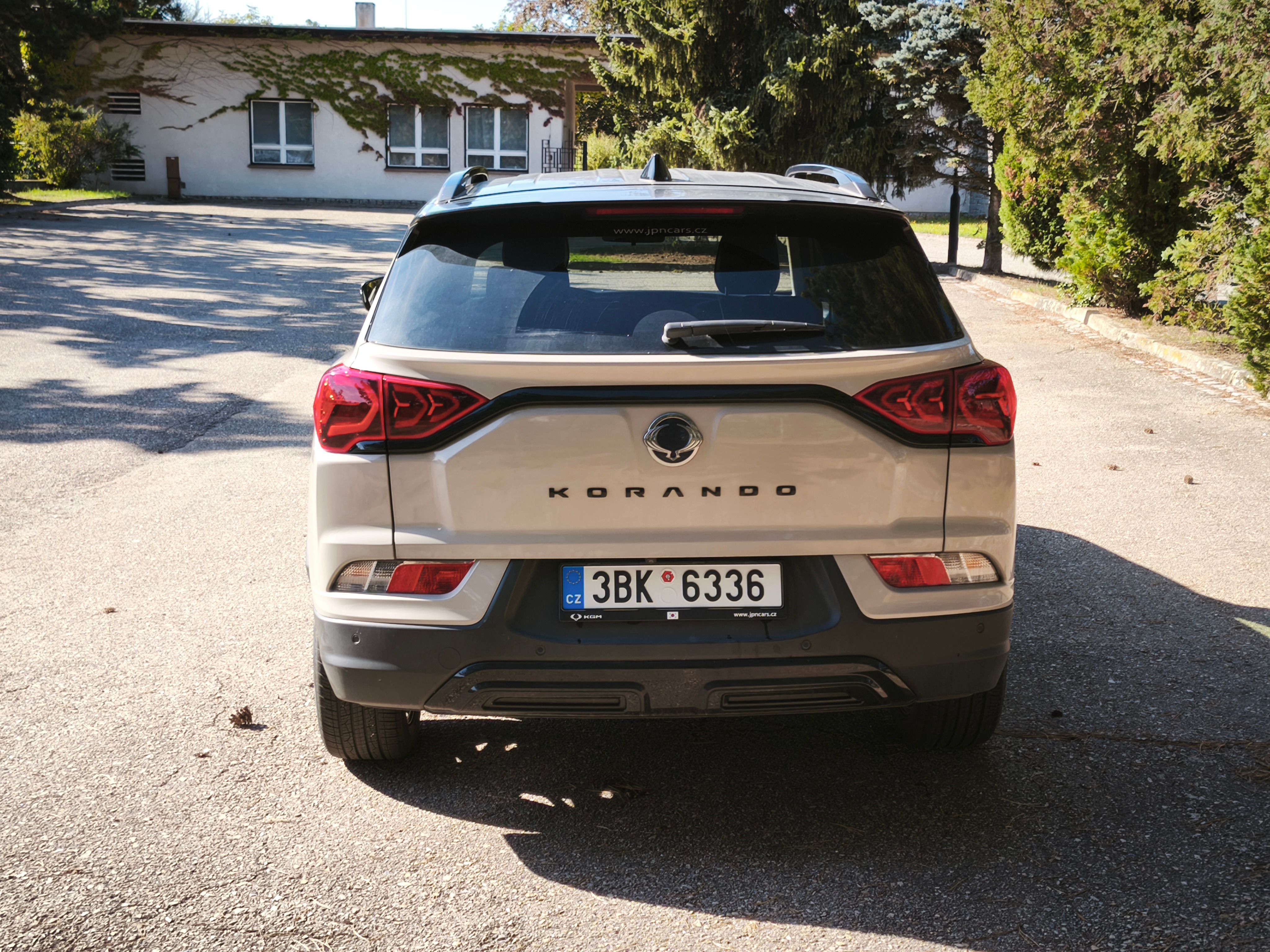KGM Korando, 6AT,4x4,Style+,Black+Tech pak. - fotka 6