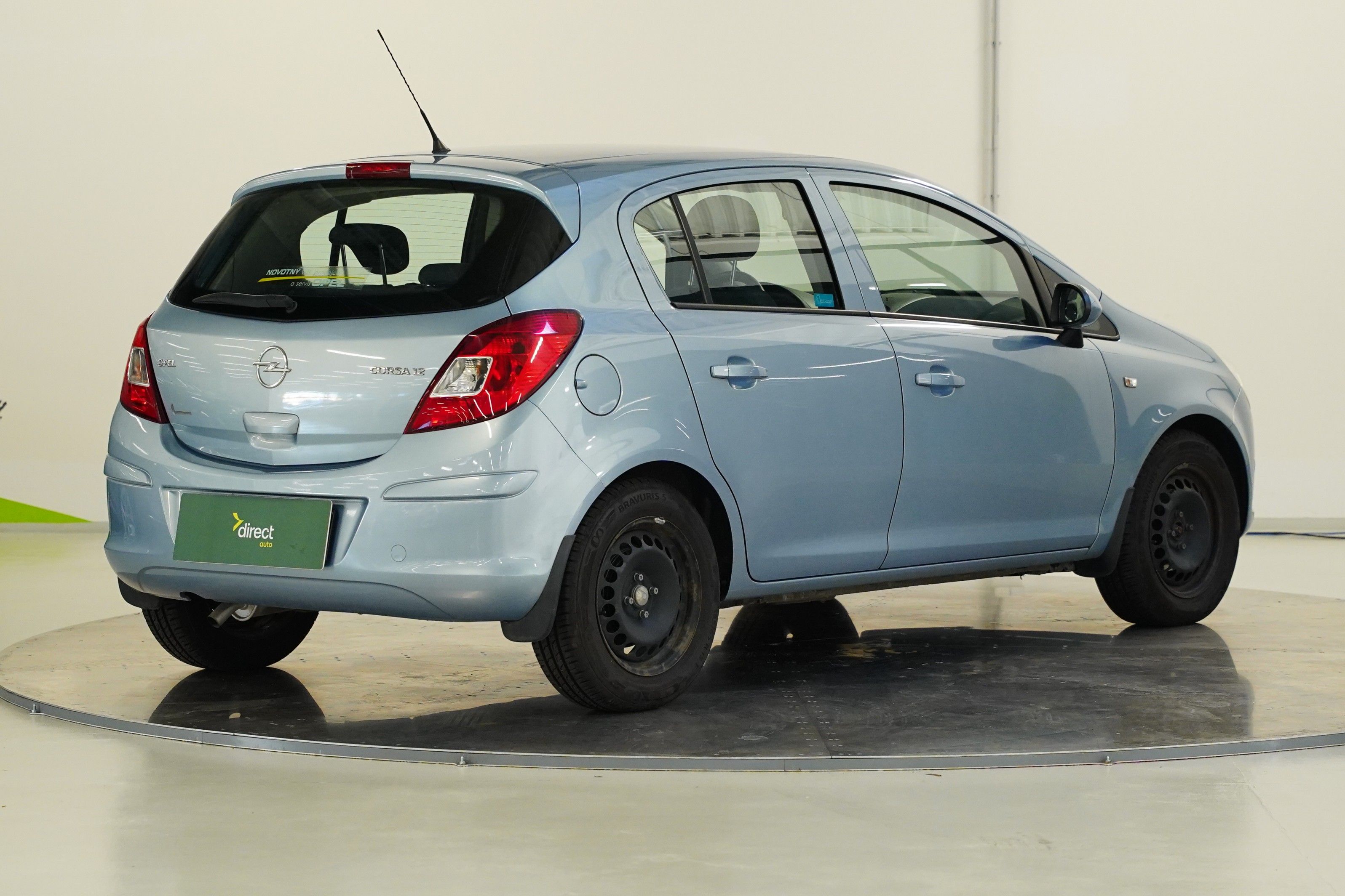 Opel Corsa, 1.2 i 16V - fotka 2