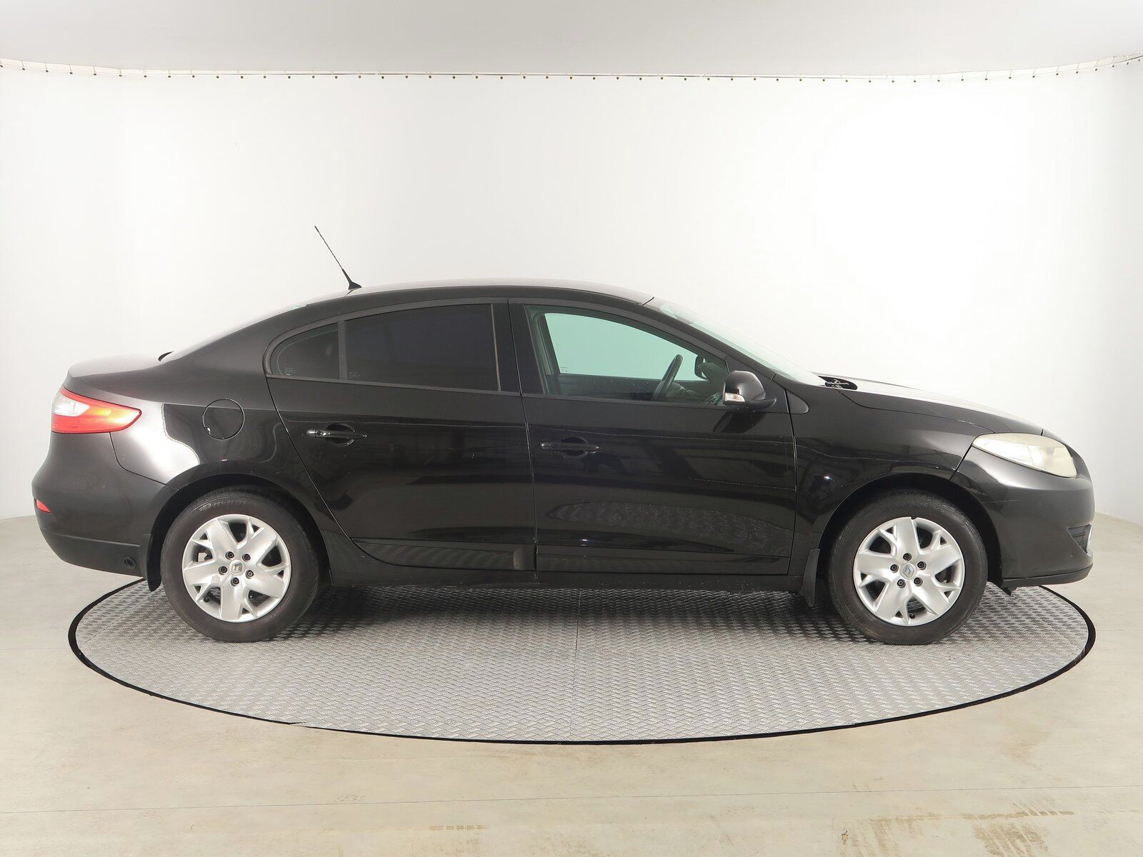 Renault Fluence, 1.6 16V, LPG, po STK - fotka 6