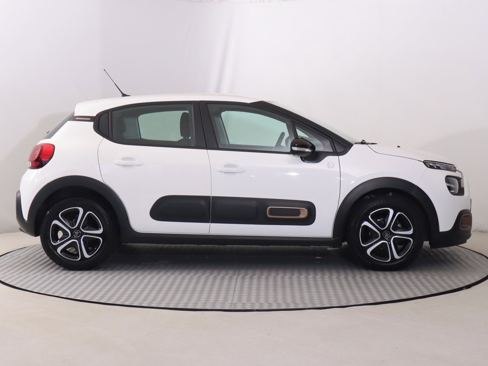 Citroën C3, 1.2 PureTech, Serv.kniha - fotka 6