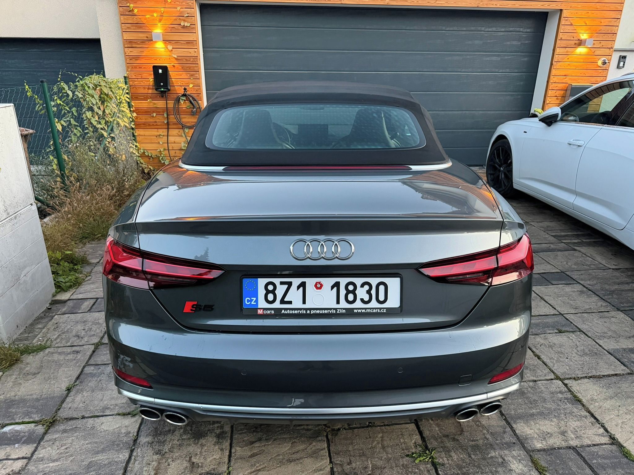 Audi S5, Cabrio extra výbava + servis - fotka 5