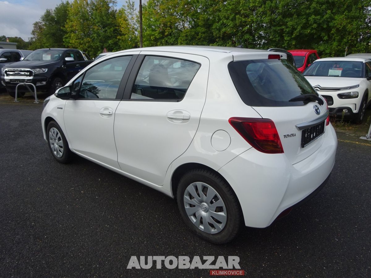 Toyota Yaris, 1,5HYBRID,1 MAJIT.,GARANCE KM - fotka 5