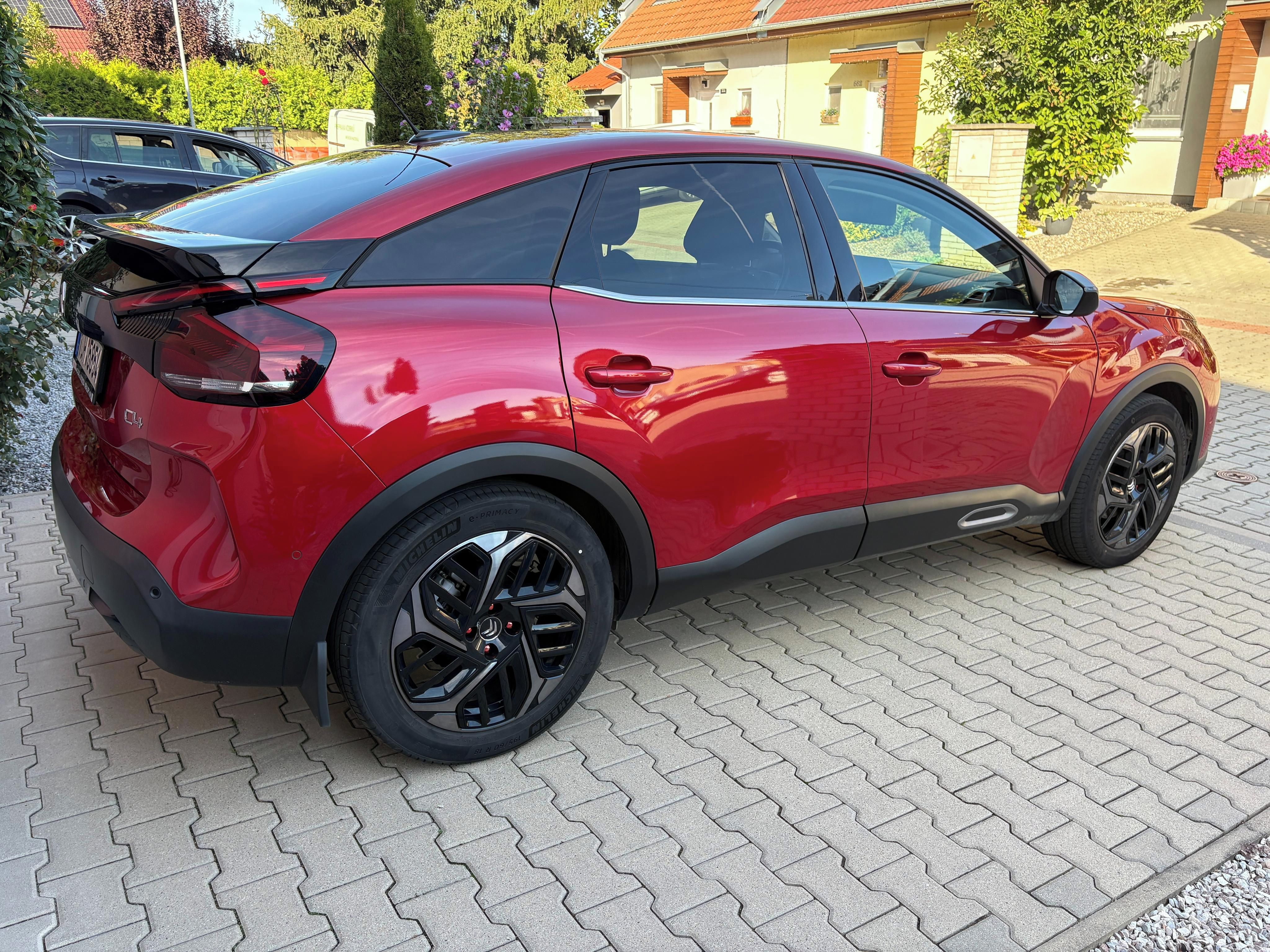 Citroën C4, 1.2. 96 kw - fotka 6