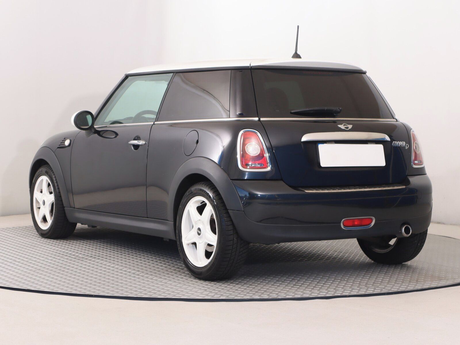 Mini Cooper, Cooper D, po STK, zamluveno - fotka 4