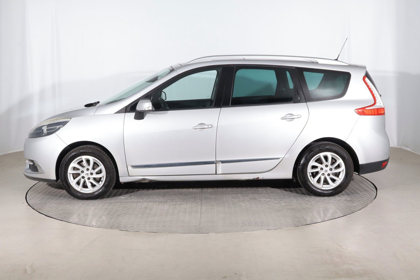 Renault Grand Scénic, 1.6 16V, Serv.kniha - fotka 3