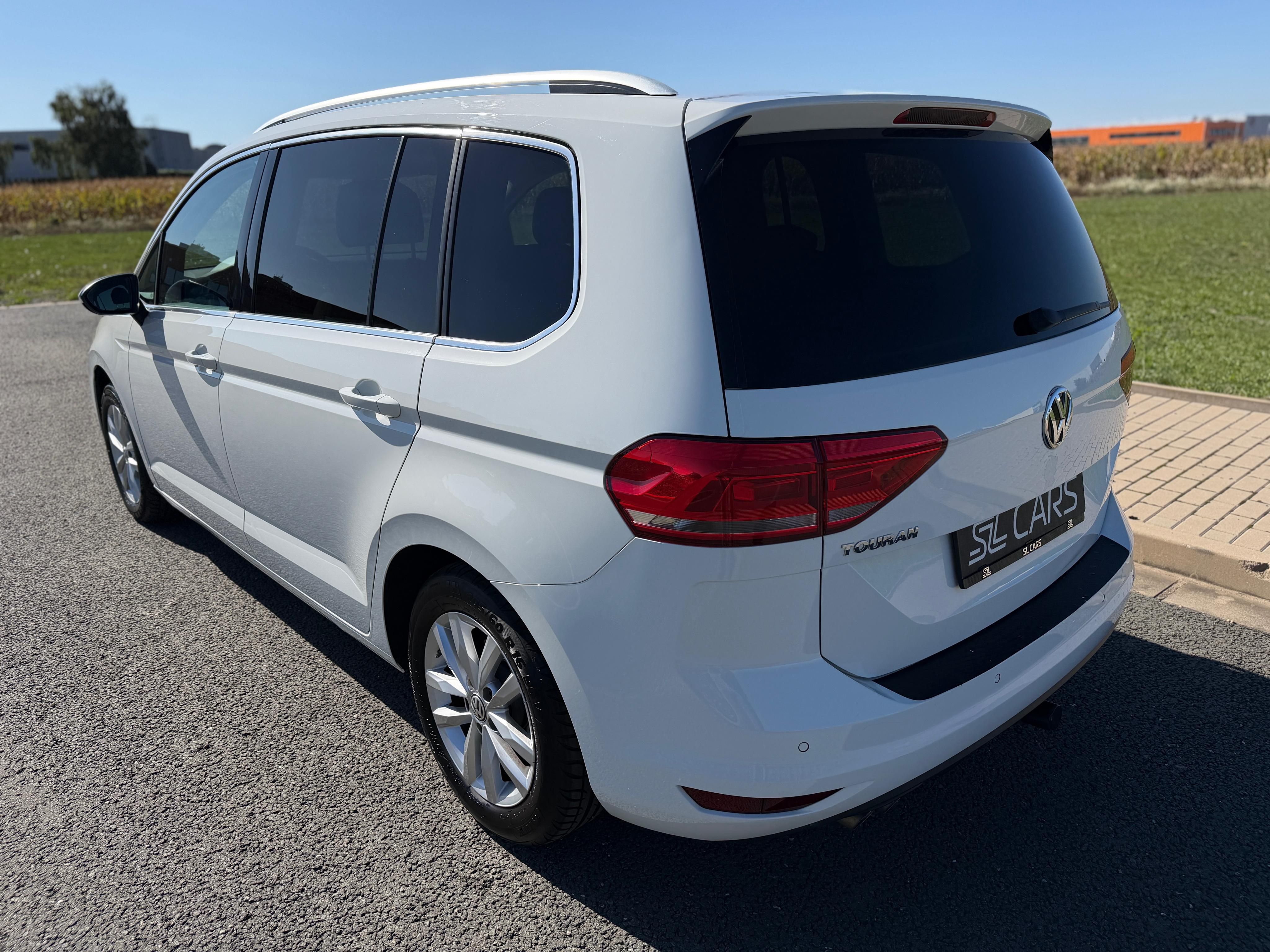 Volkswagen Touran, 2.0 TDI HIGHLINE TAŽNÉ ROZVODY - fotka 3