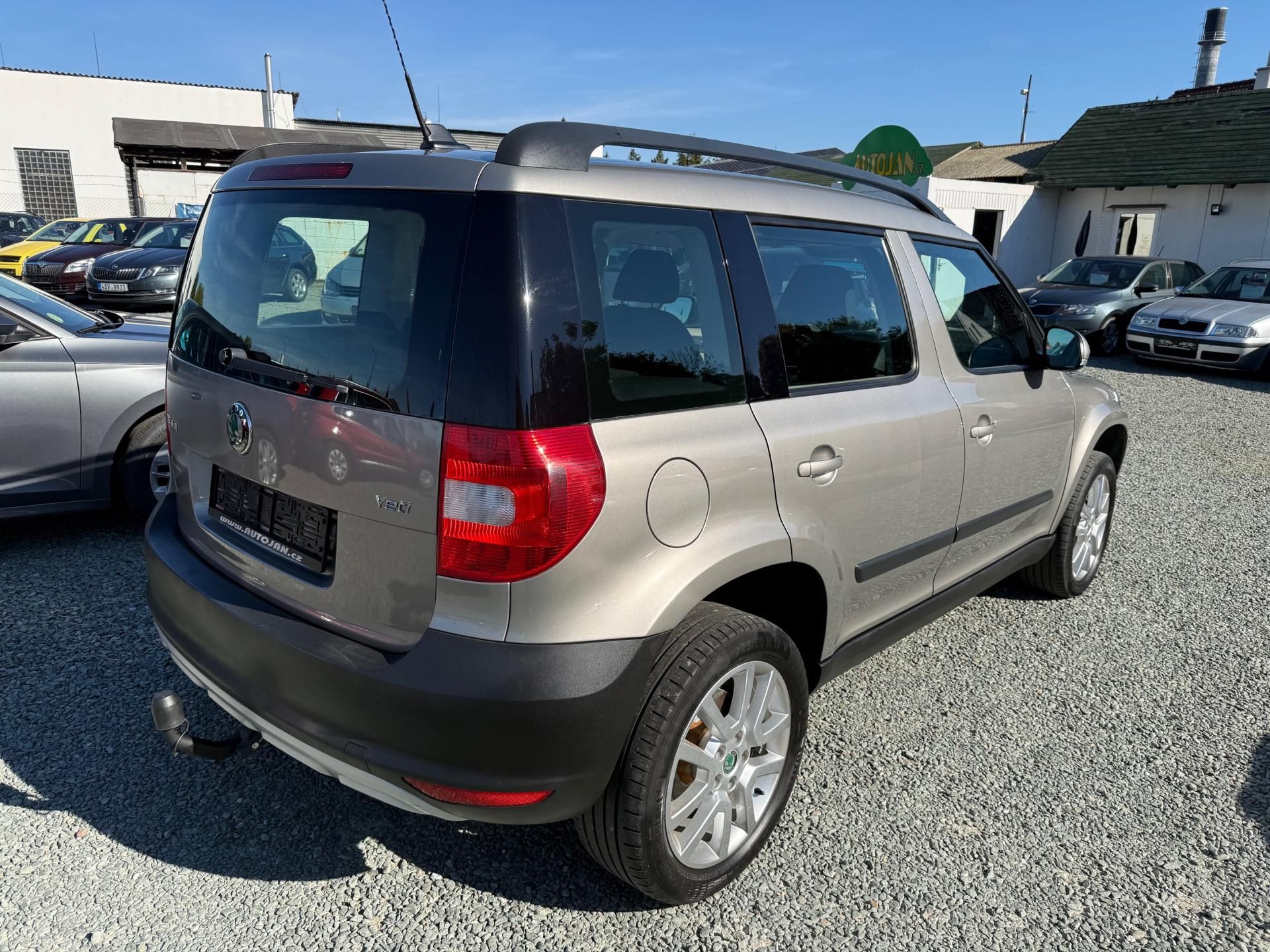 Škoda Yeti, 1.8 TSI 4x4 EXPERIENCE - fotka 6