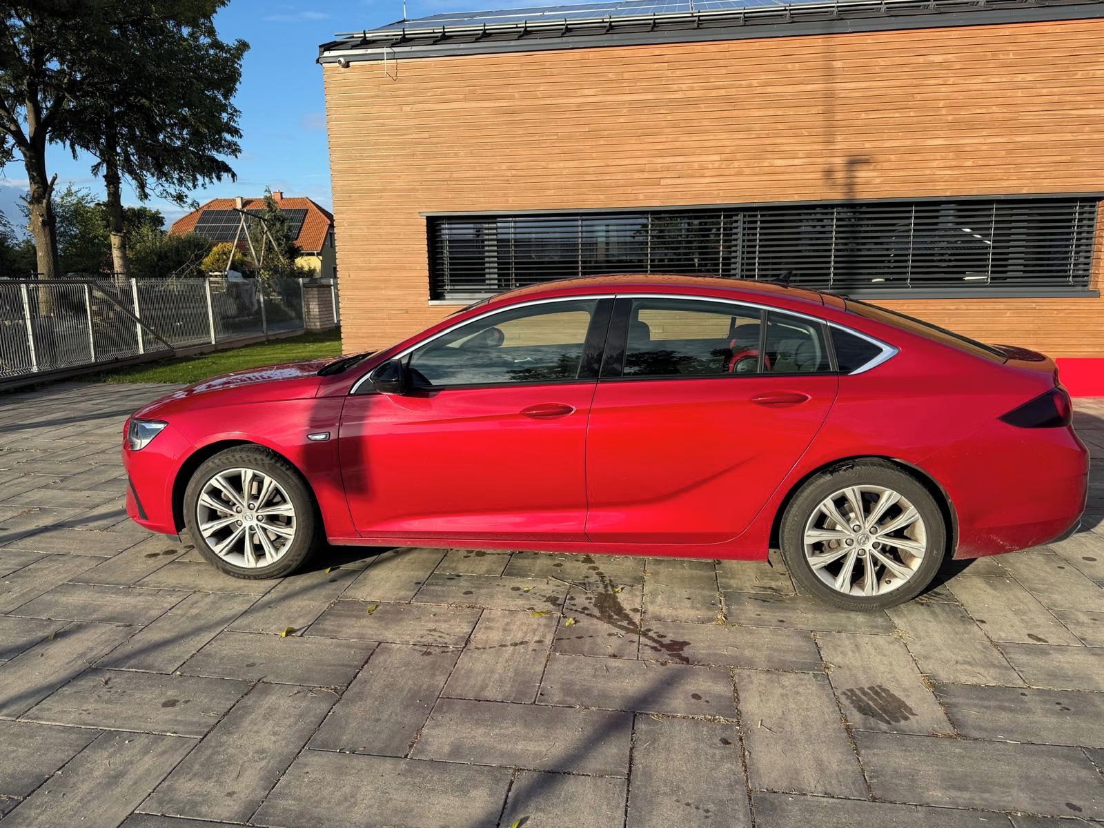 Opel Insignia - fotka 6