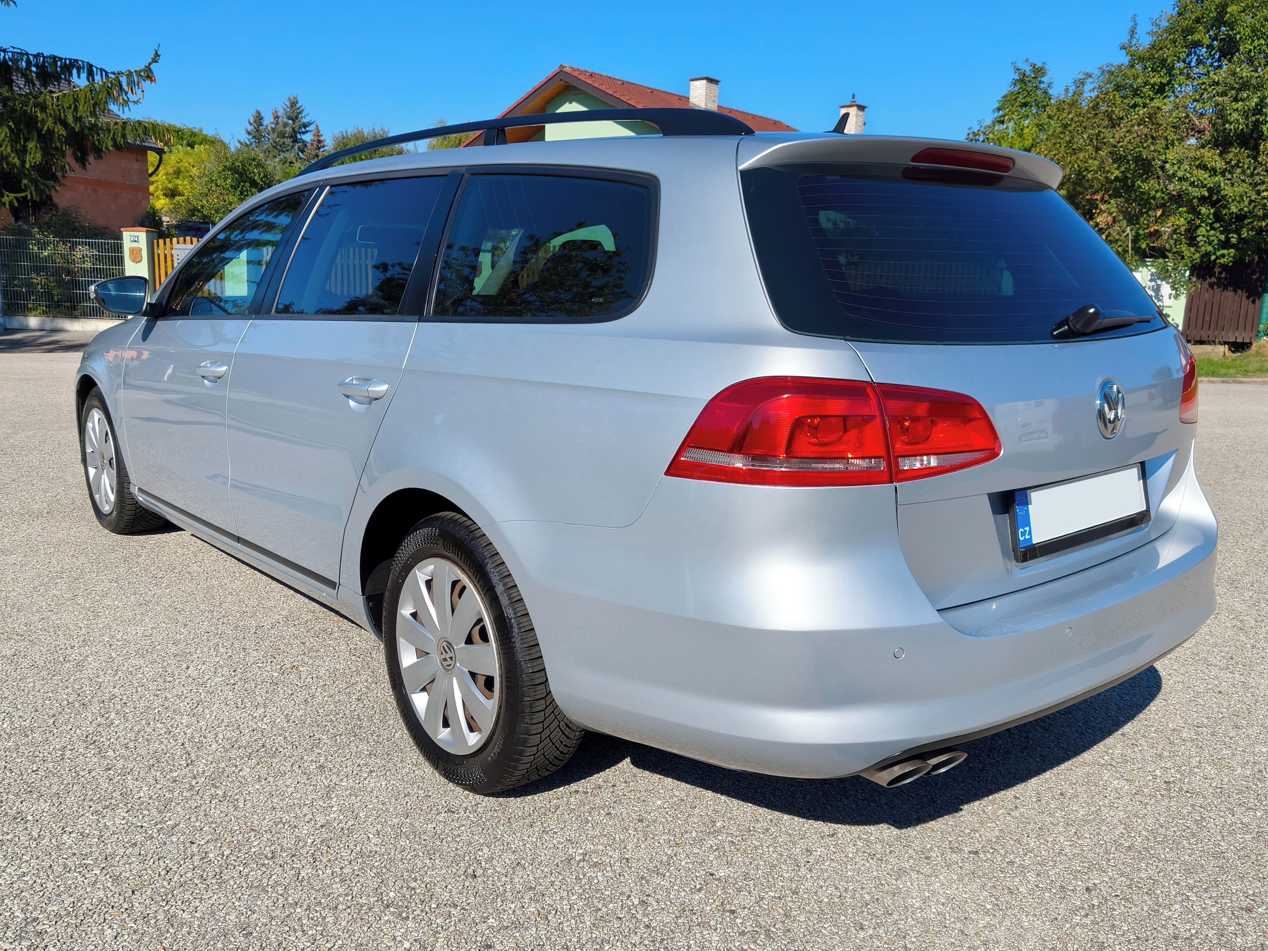 Volkswagen Passat, 2.0 TDI DSG - VÝBORNÝ STAV - fotka 4