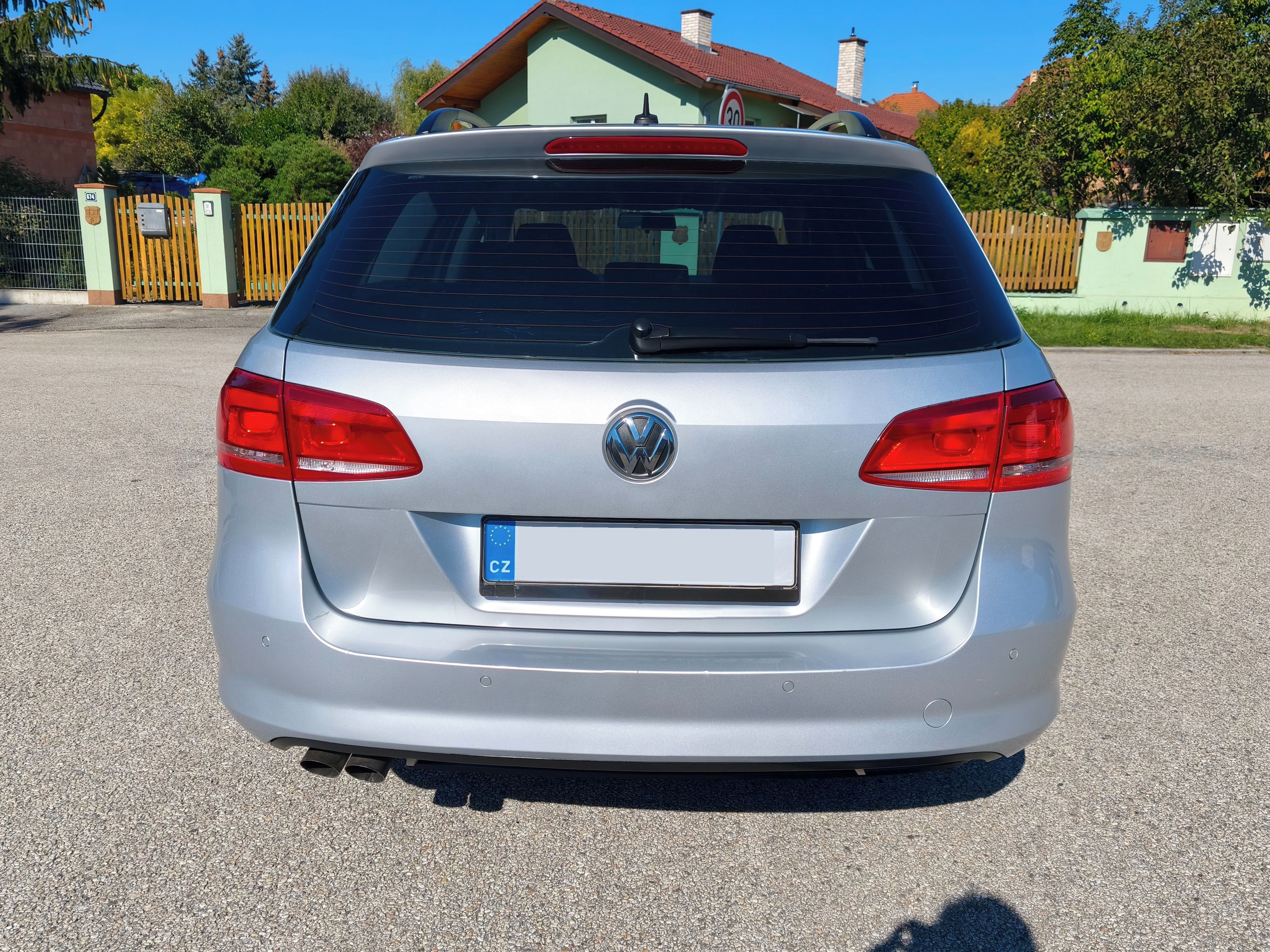 Volkswagen Passat, 2.0 TDI DSG - VÝBORNÝ STAV - fotka 5