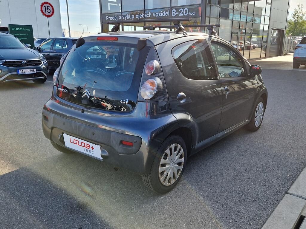 Citroën C1, Tendance 1.0 1.0 50 kW - fotka 2