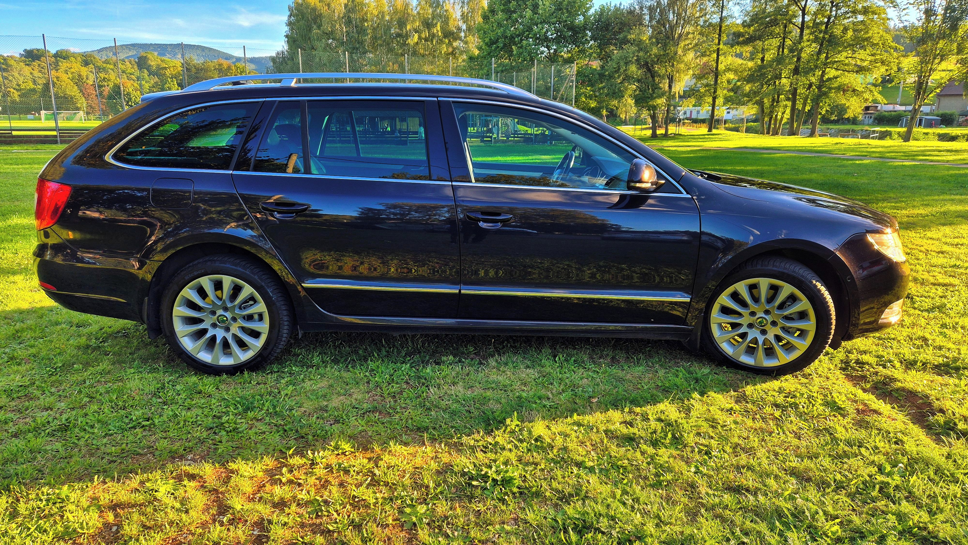 Škoda Superb, 2.0 TDI, 125 kW, Webasto - fotka 5