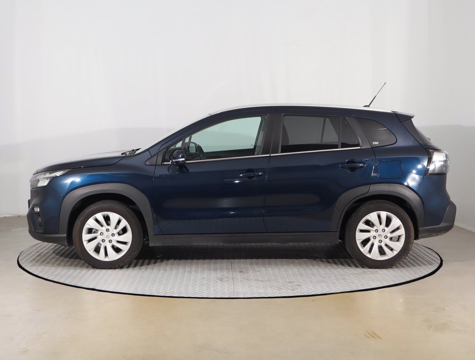 Suzuki SX4 S-Cross, 1.4 BoosterJet, Premium - fotka 3