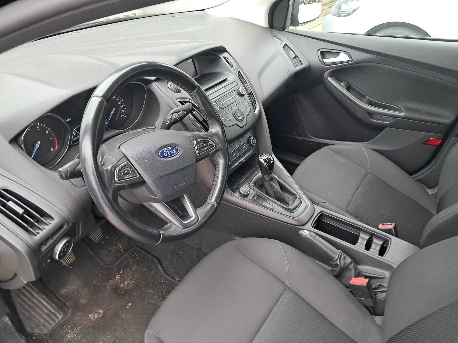 Ford Focus, 1.0 EcoBoost, Serv.kniha - fotka 3