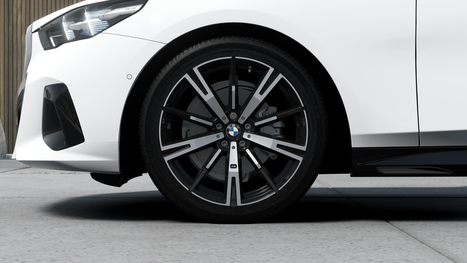 BMW Řada 5, 520i (POUZE DO 30.09.) - fotka 6