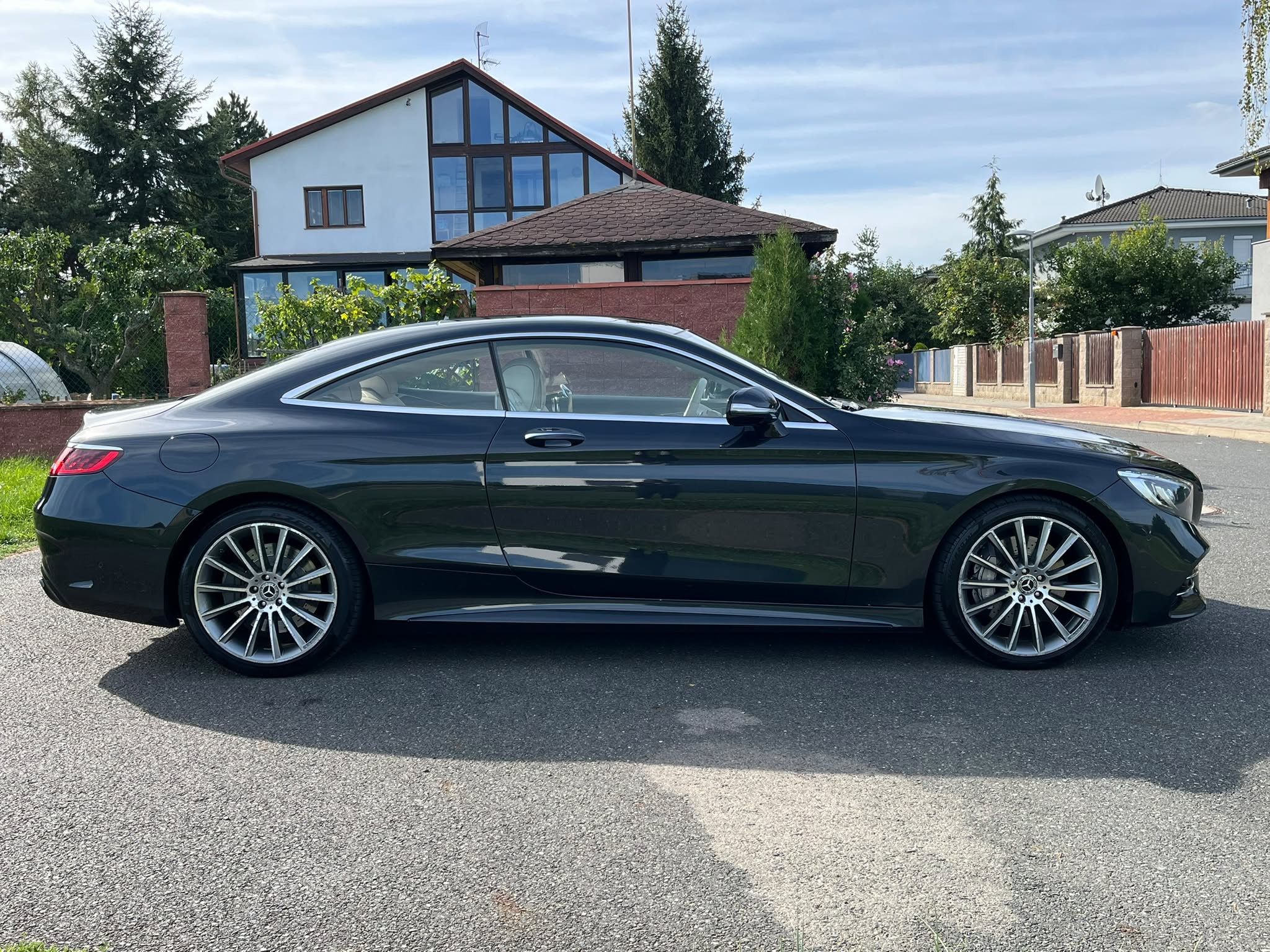 Mercedes-Benz Třídy S, 560 Coupé 4MATIC BURMASTER - fotka 4
